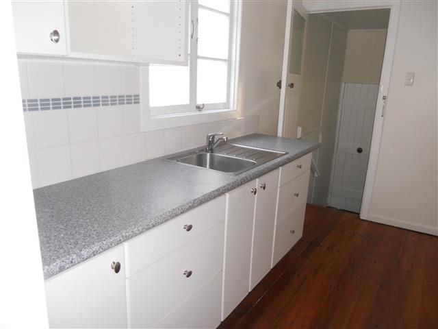 14 Hardiman Street, Woody Point, QLD 4019