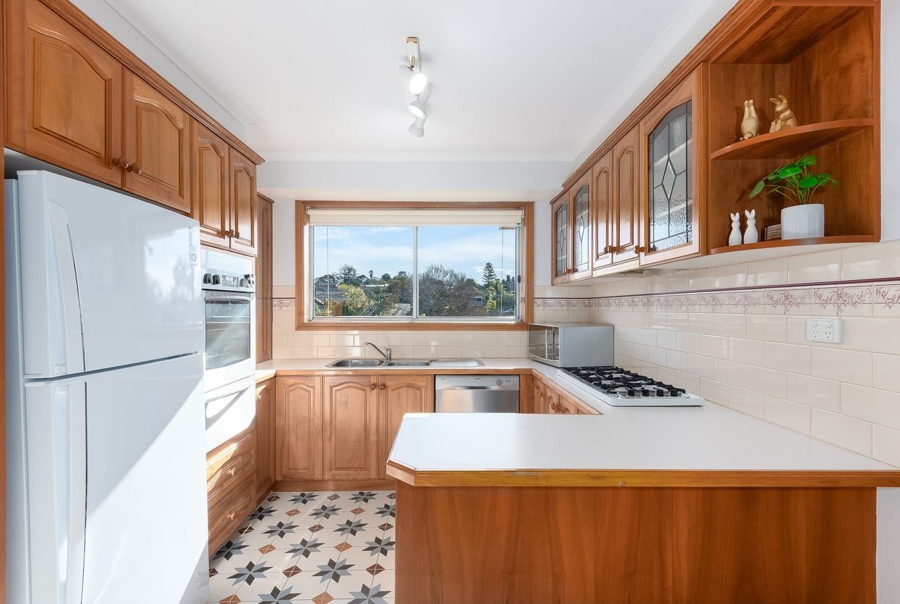 48 Iona Avenue, Highton, VIC 3216