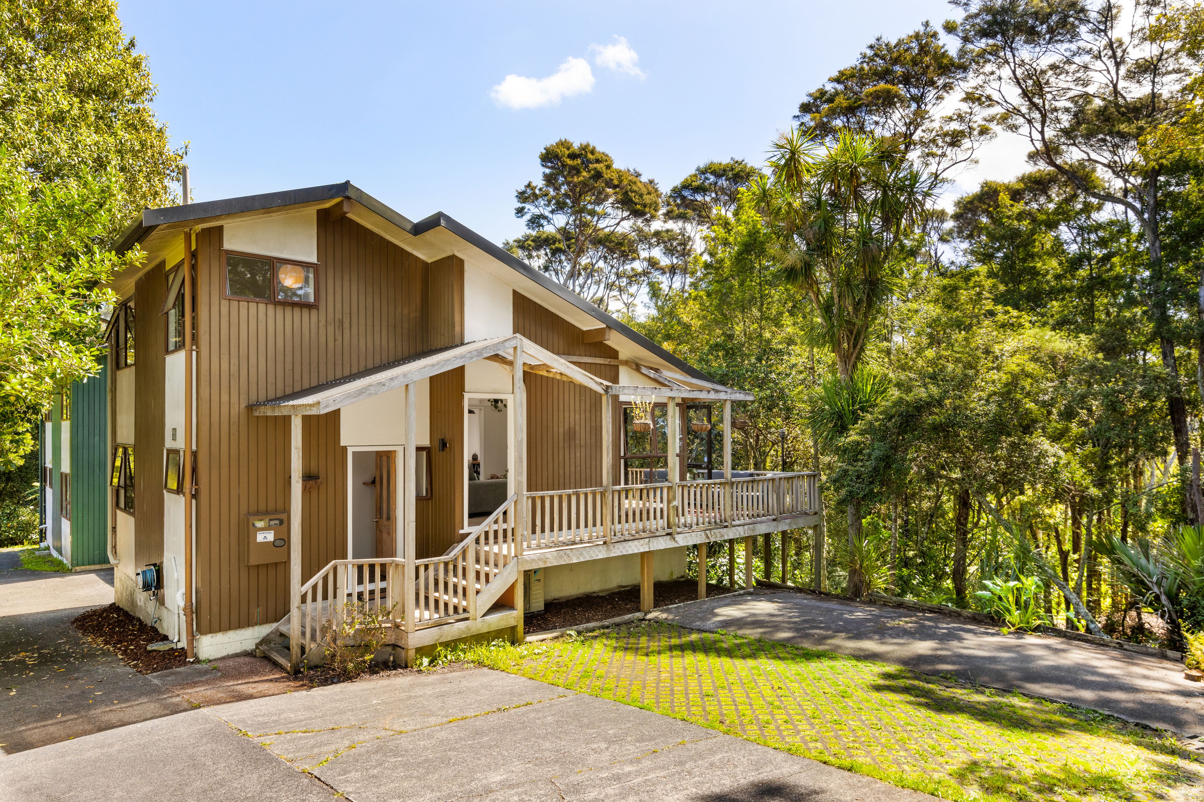 1/38 Morriggia Place, Glenfield, North Shore City