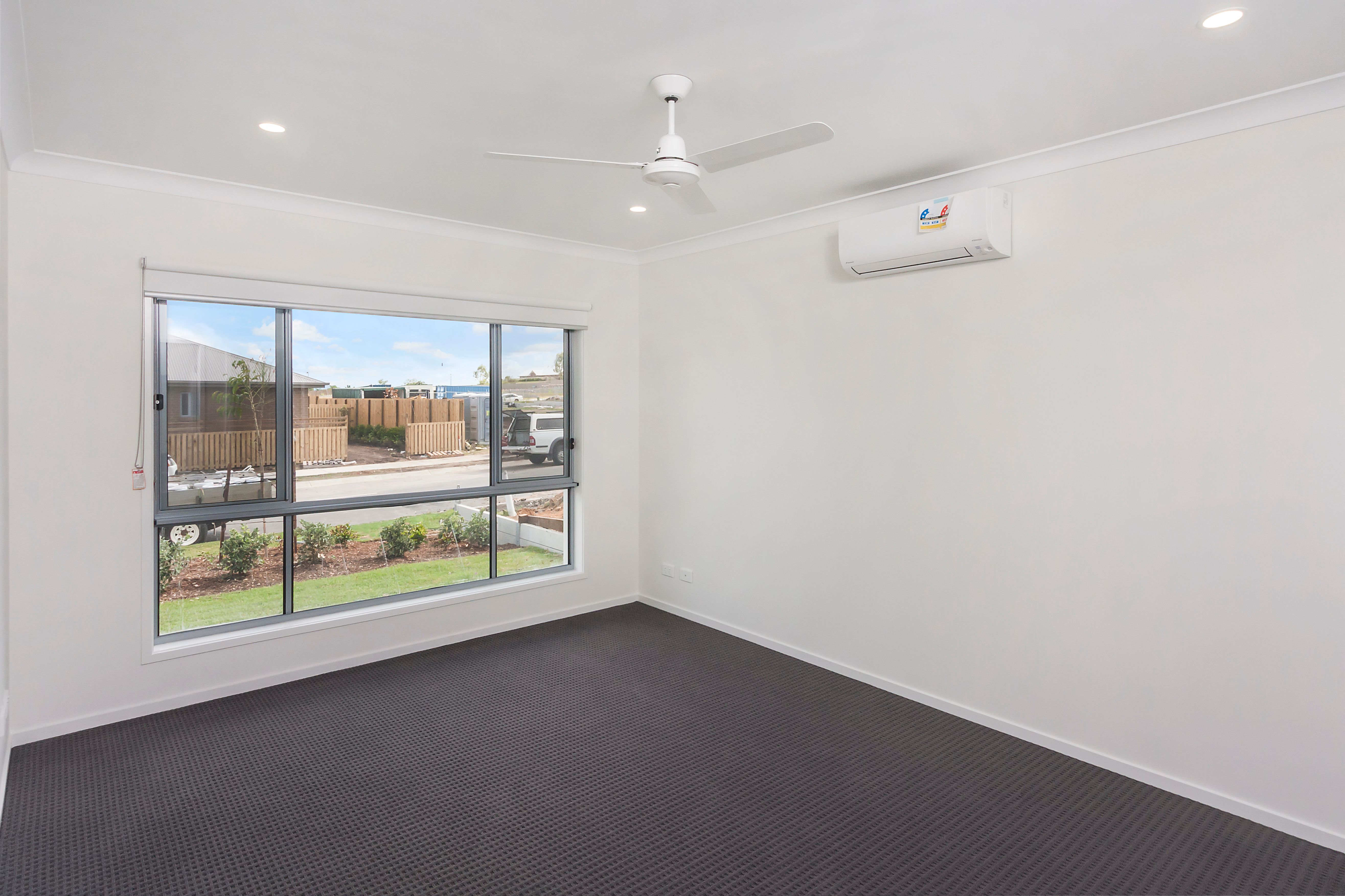 Raceview, QLD 4305
