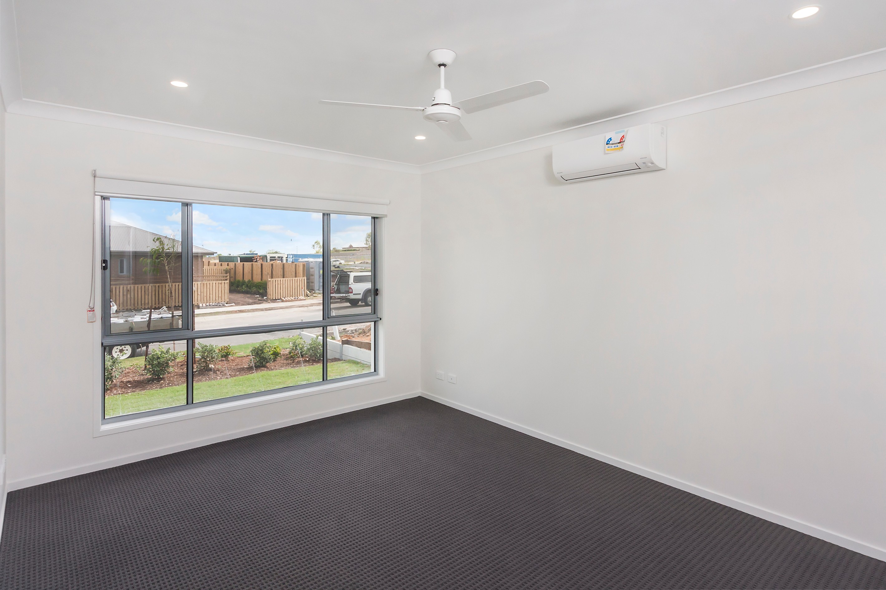 Raceview, QLD 4305