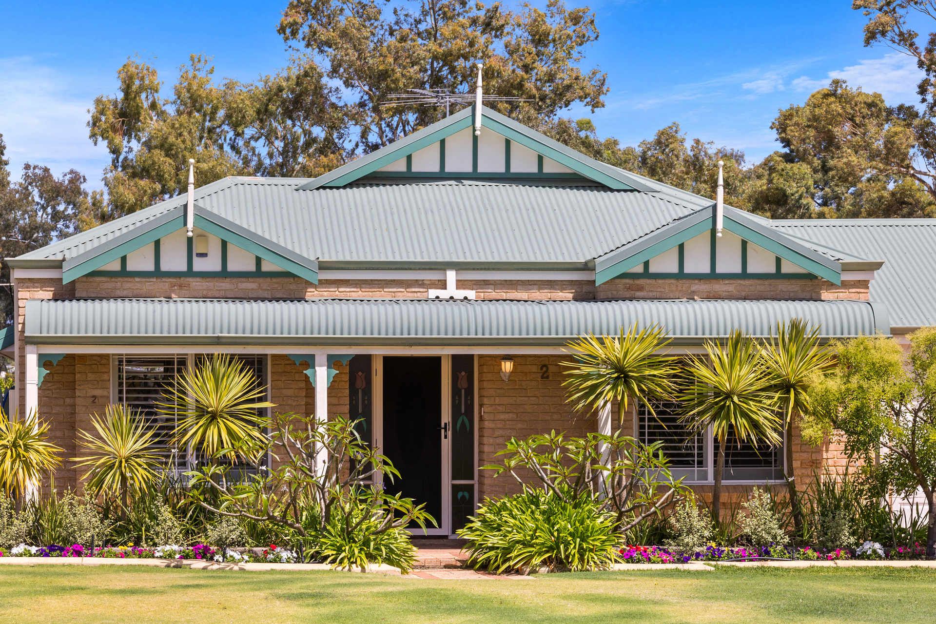 2 Bindoon Close, Gwelup WA 6018