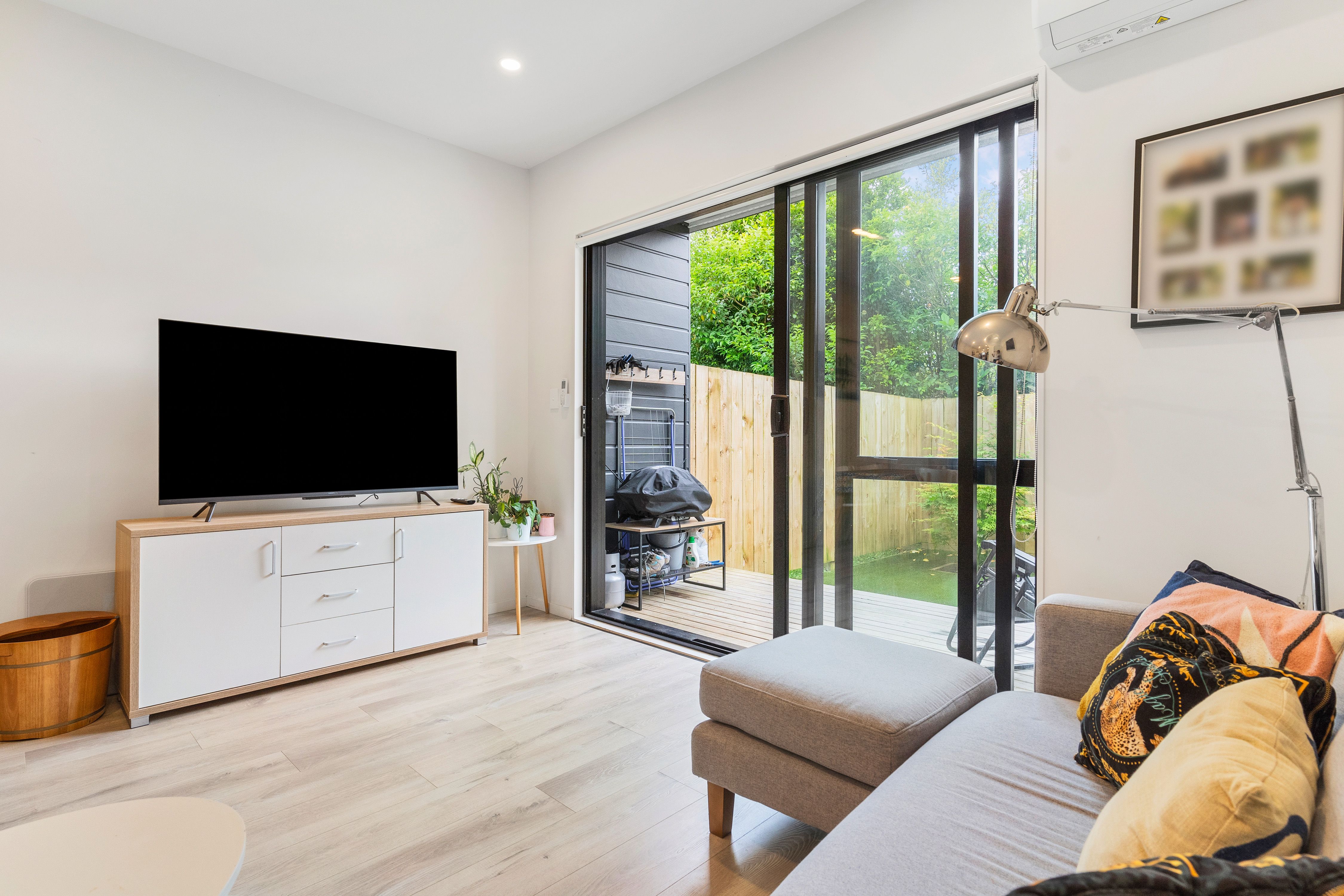 7/241 Don Buck Road, Massey, Waitakere City