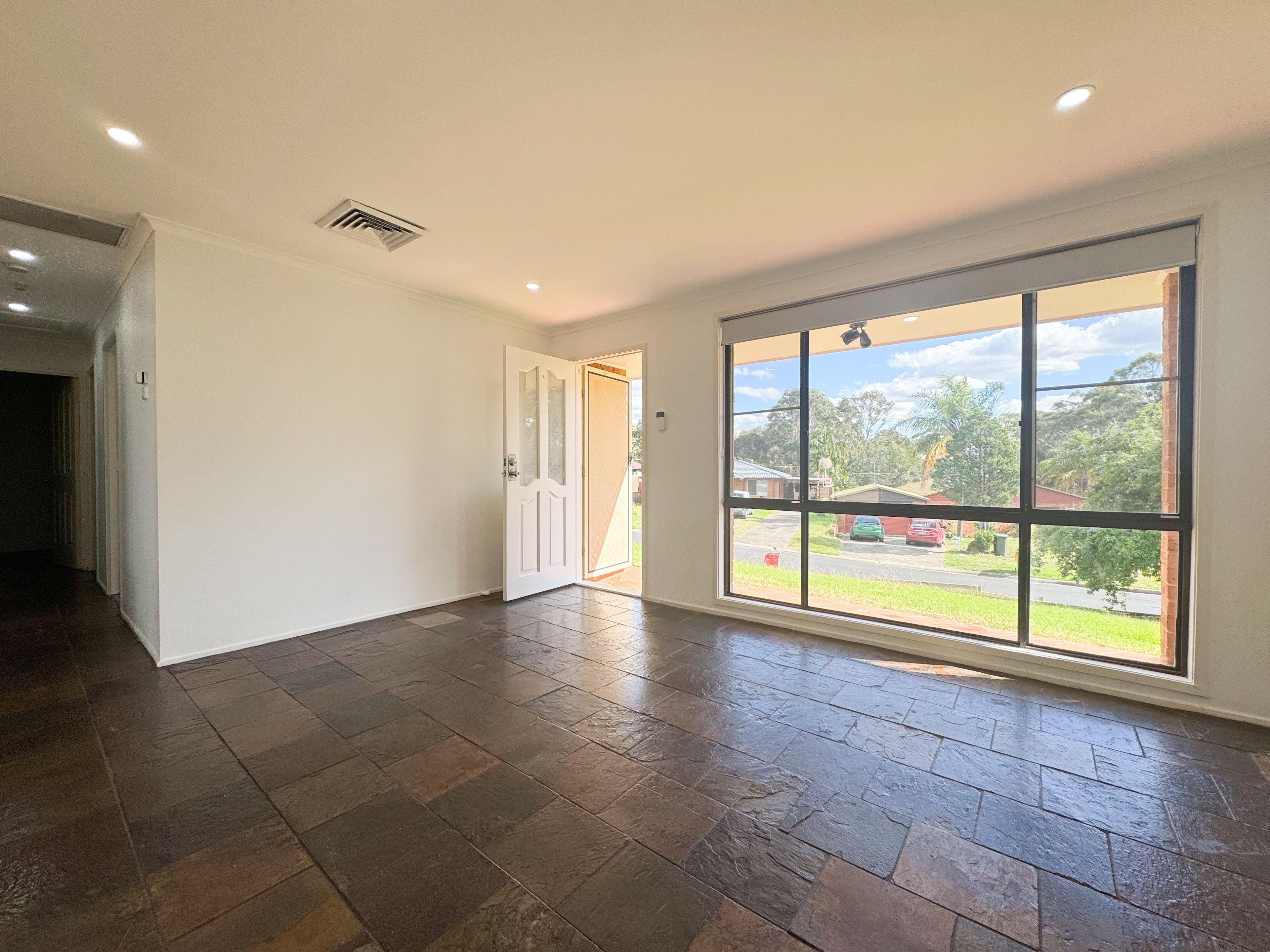 1 Mertz Place, Leumeah, NSW 2560