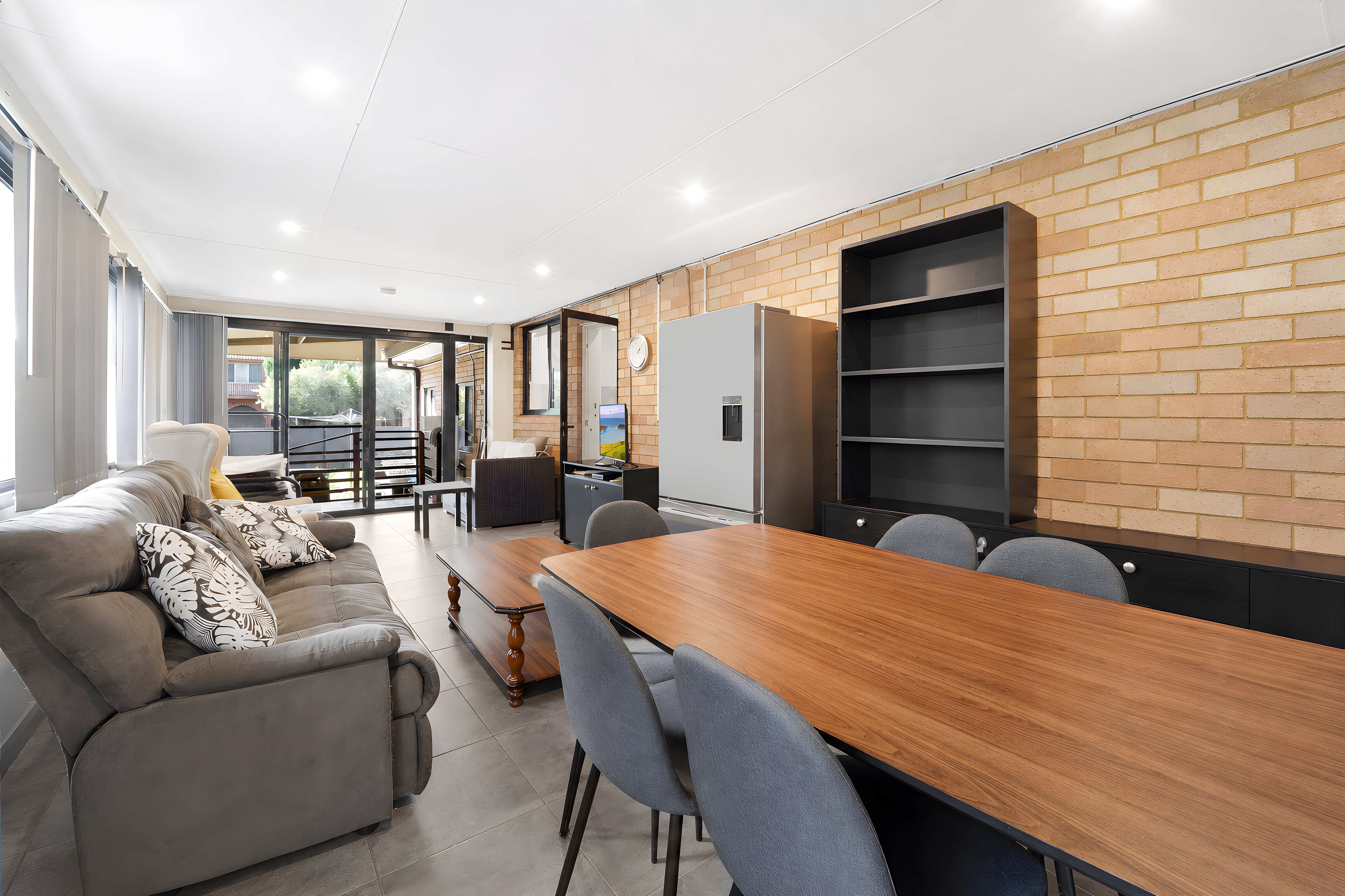 1 Lois Place — photo 9 of 18
