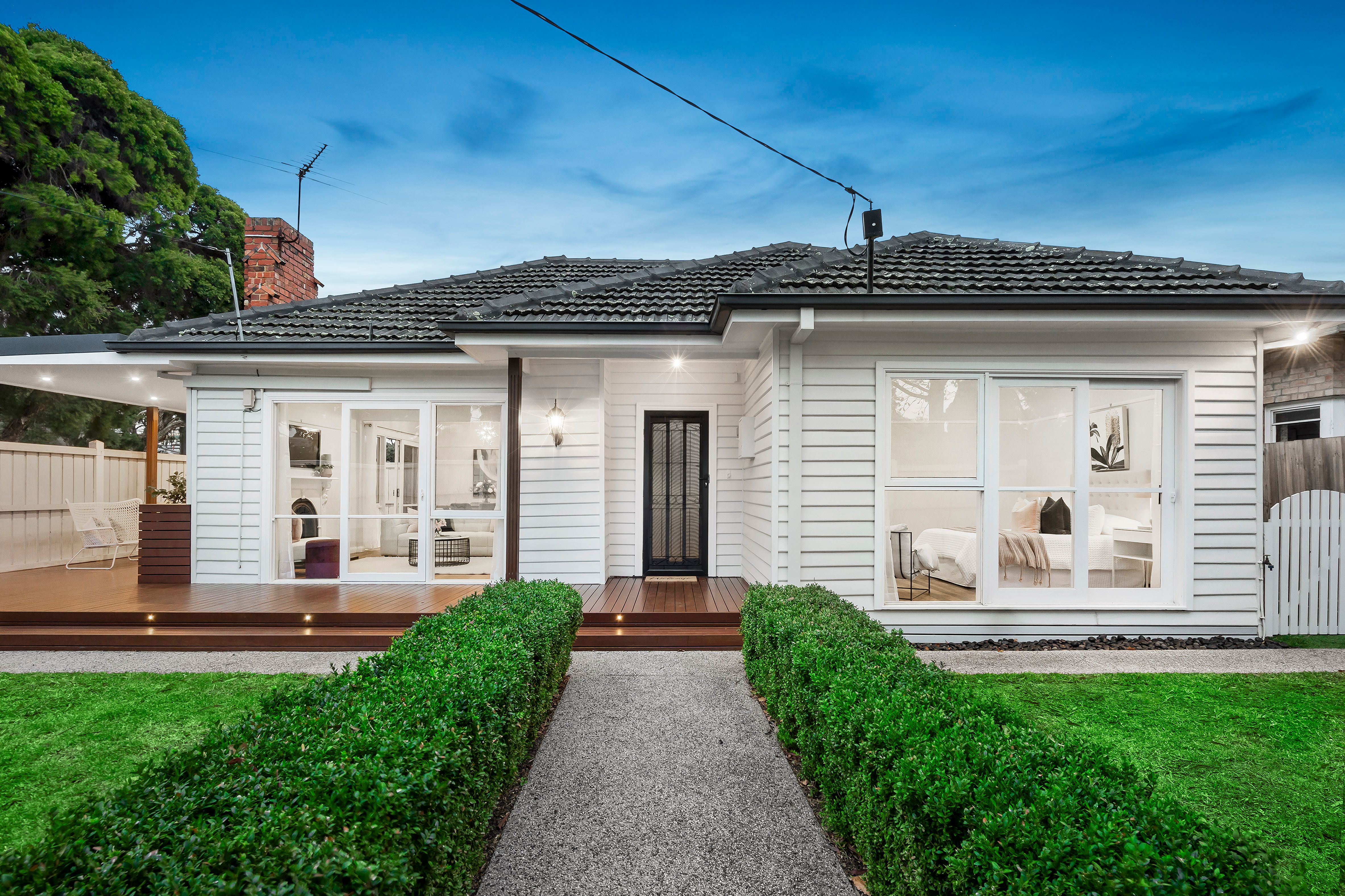 9 Ward Avenue, Oakleigh South VIC 3167