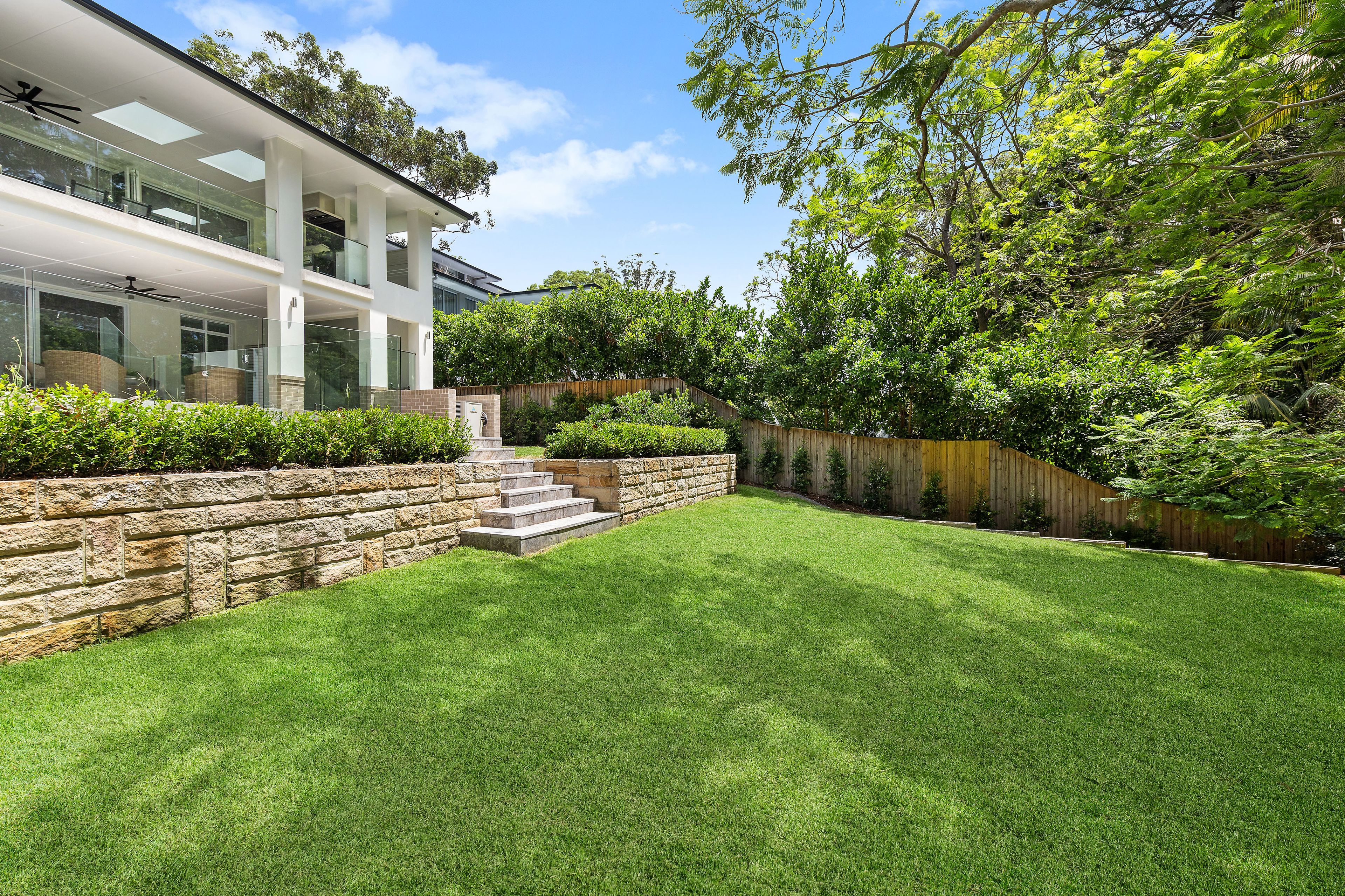 23 Coronga Crescent — photo 11 of 15