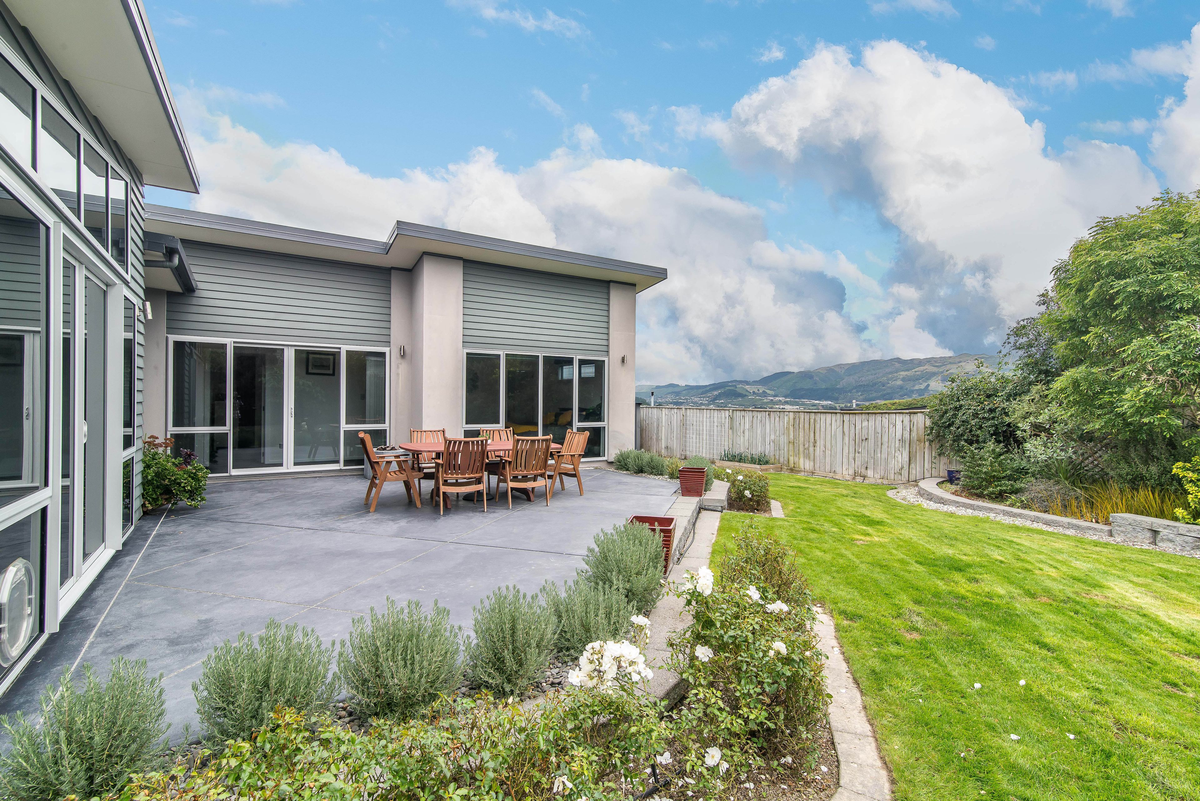14 Sumner Terrace, Aotea, Porirua City