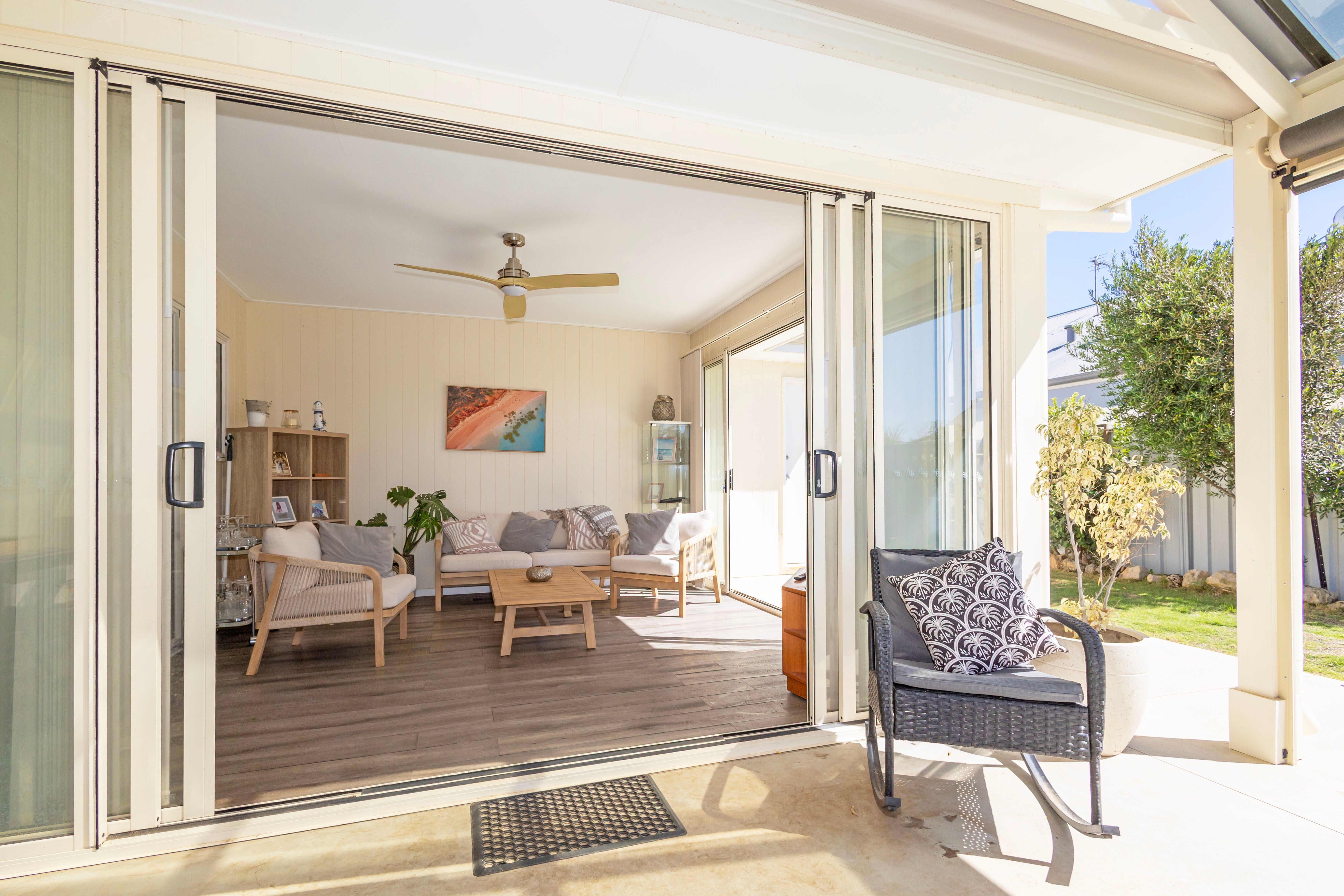 14 Dover Way, Jurien Bay, WA 6516