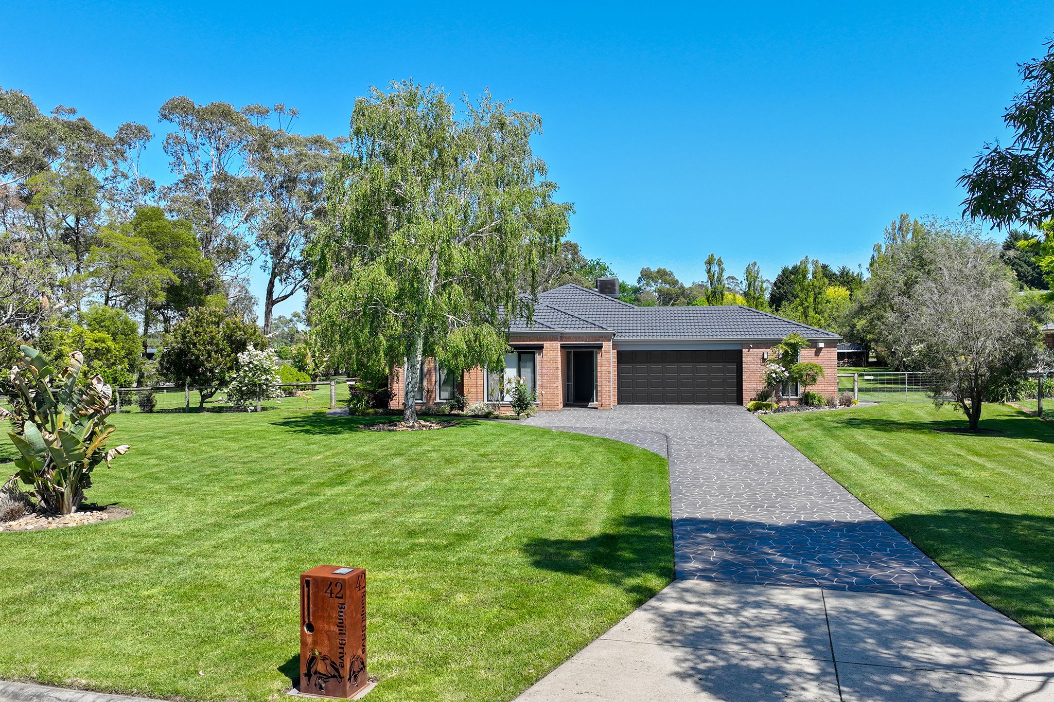 42 Bunjil Drive, Drouin, VIC 3818