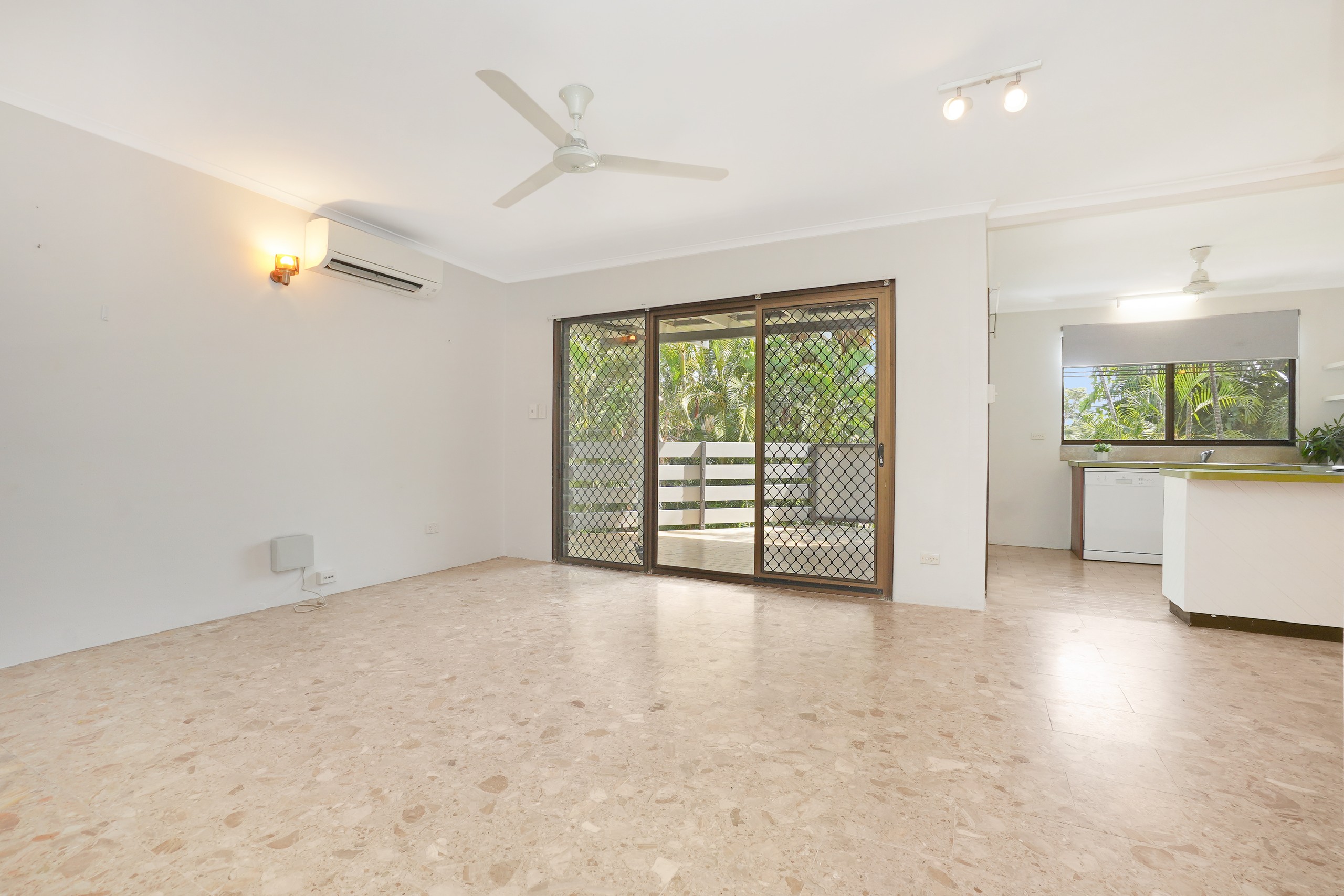 70/23 Hudson Fysh Avenue, Parap, NT 0820