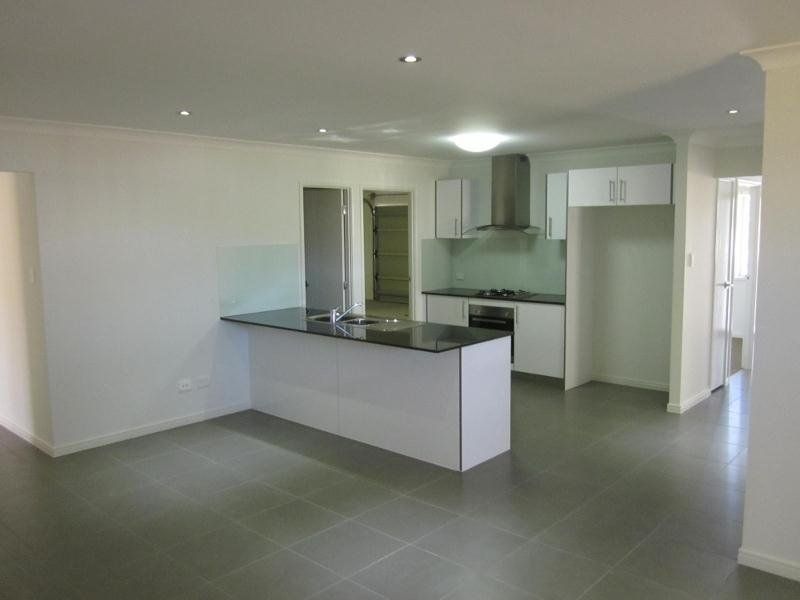 4 Kittle, Doolandella, QLD 4077