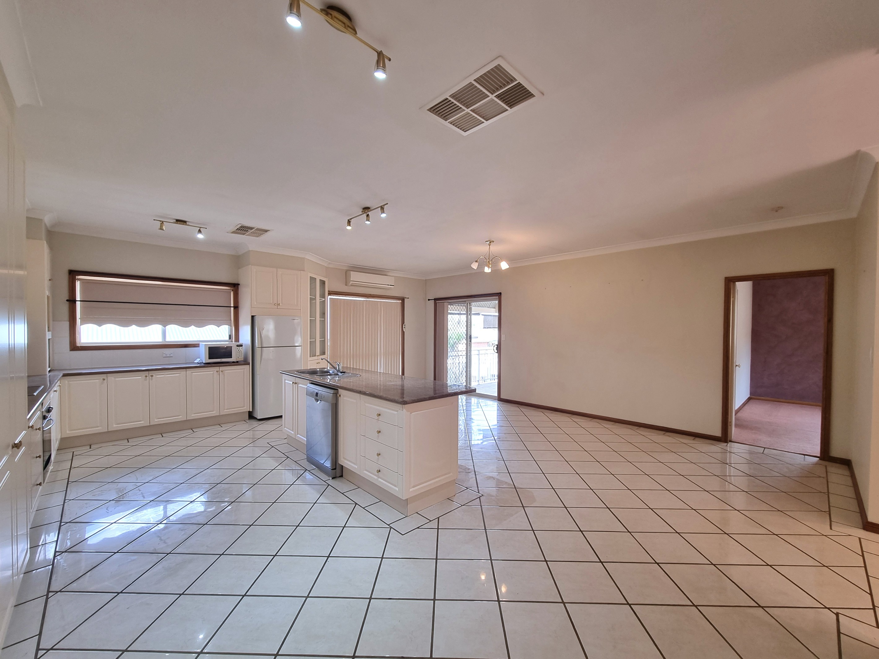 4 Lawson Drive, Gundagai, NSW 2722