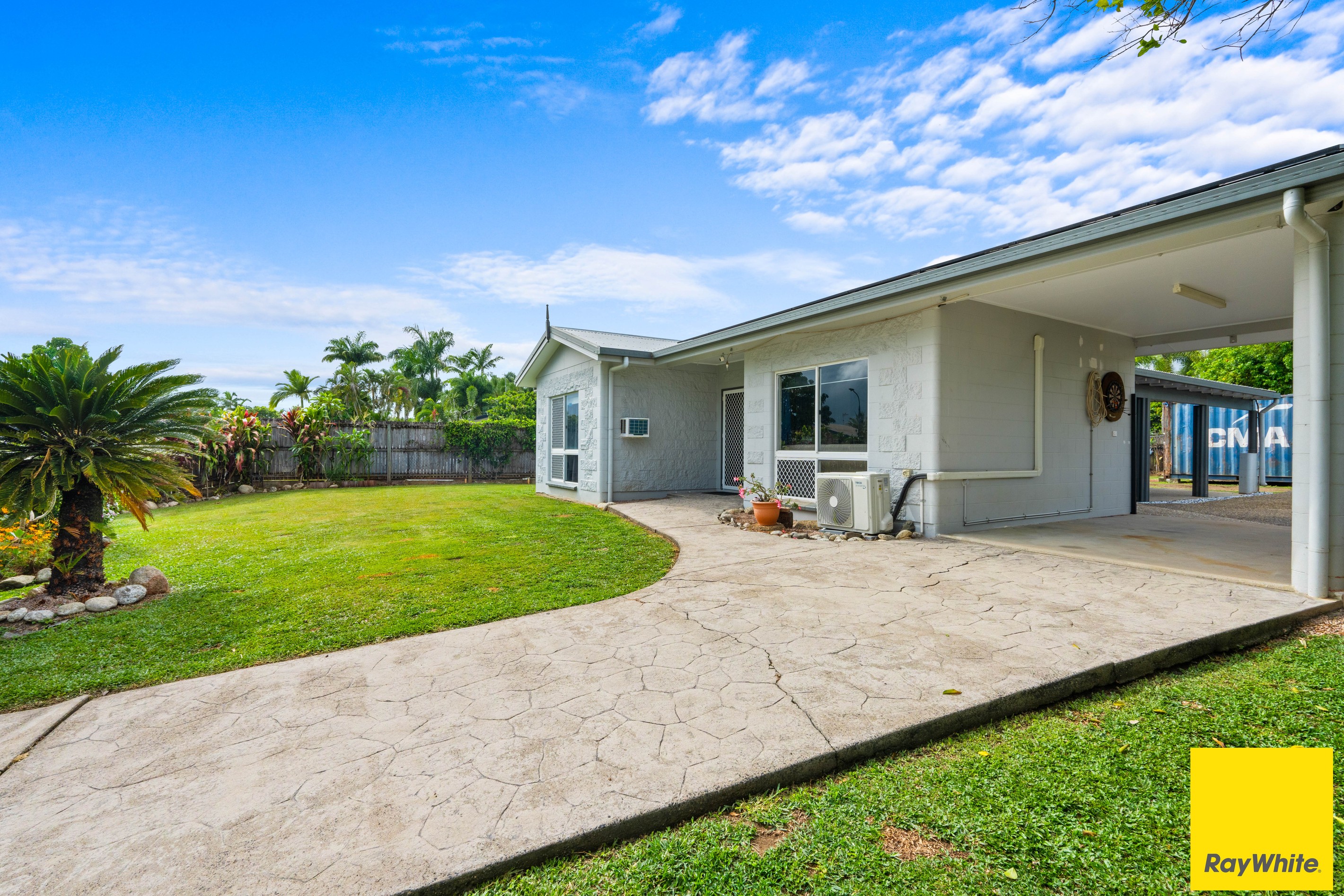 9 Mcrobbs Close, Edmonton, QLD 4869