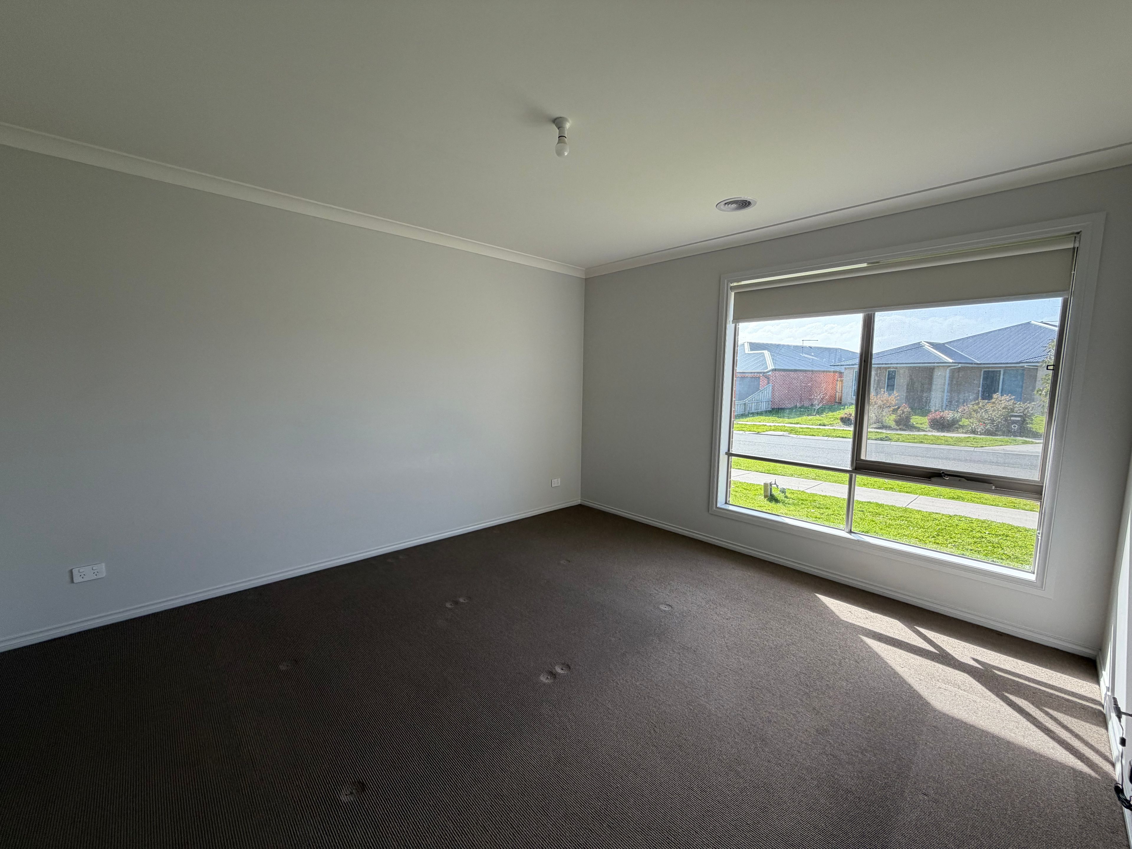 32 Cavil Drive — photo 11 of 13