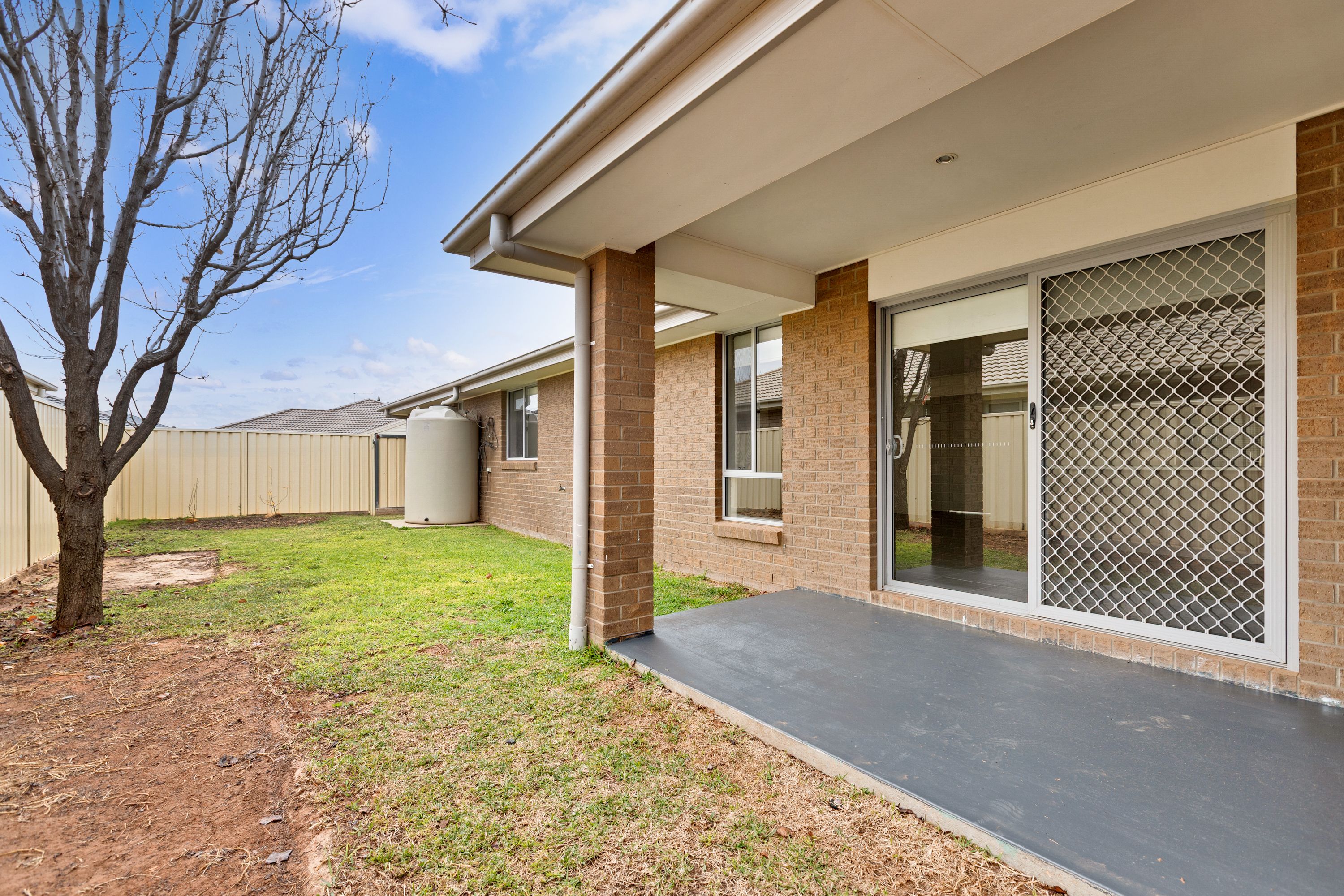 2/38 Montana Drive — photo 14 of 17