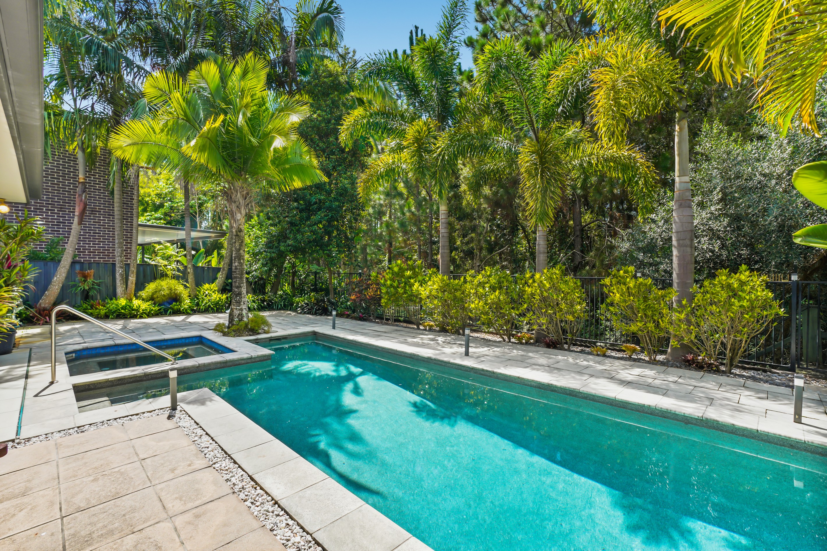 16 Royal Wood Drive, Robina, QLD 4226