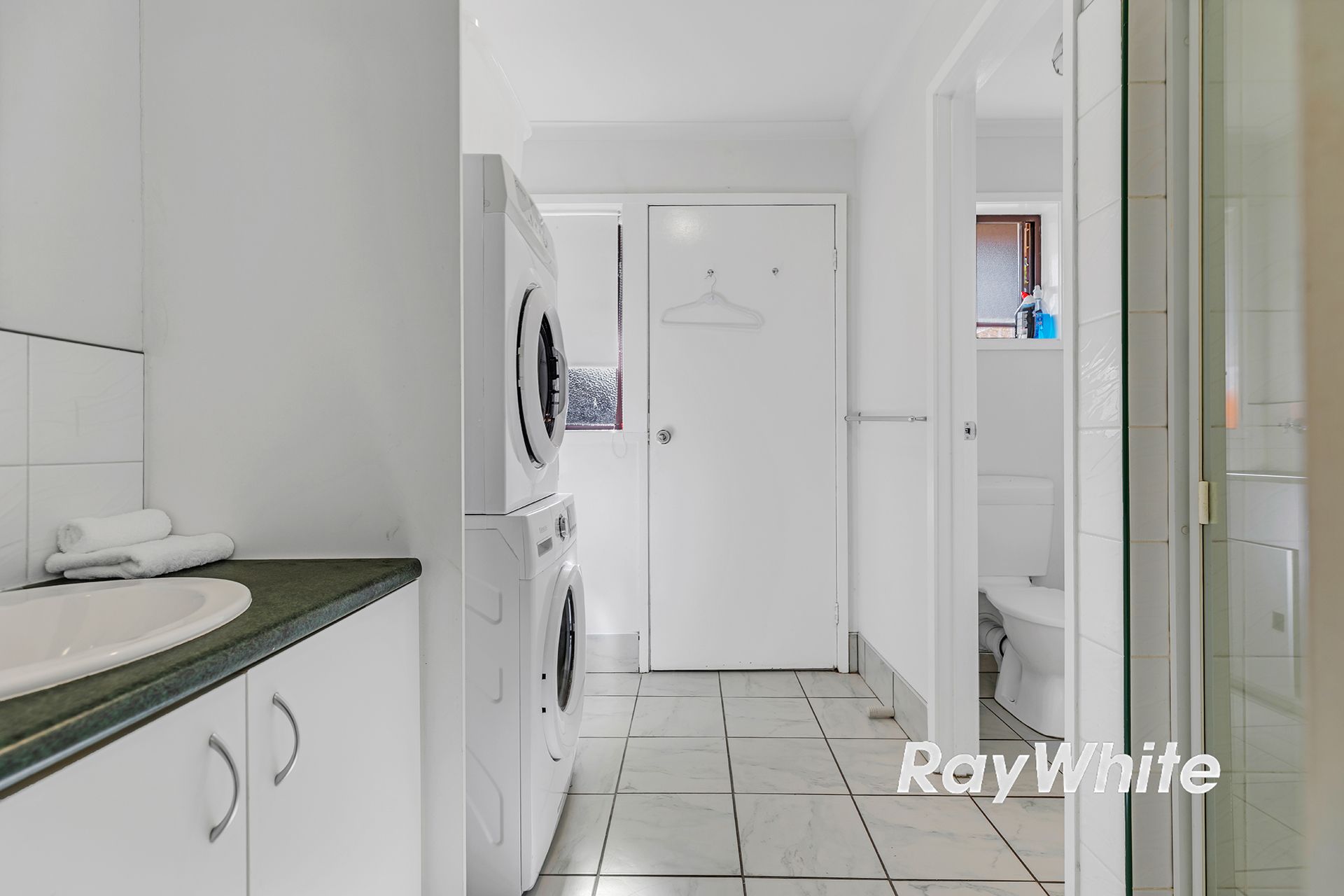 1-4/325 Maude Street — photo 12 of 18