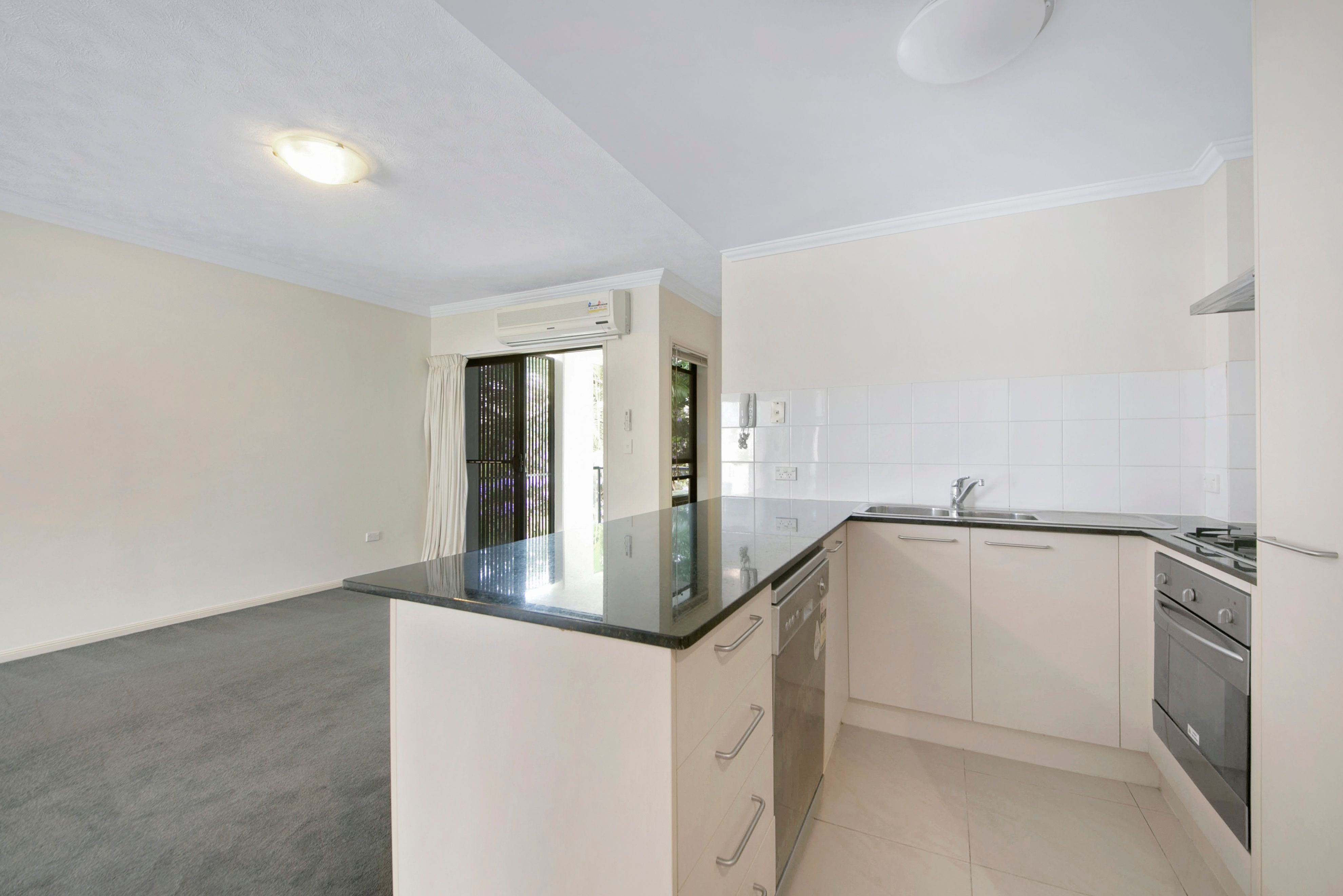 12/161 Main Street, Kangaroo Point, QLD 4169