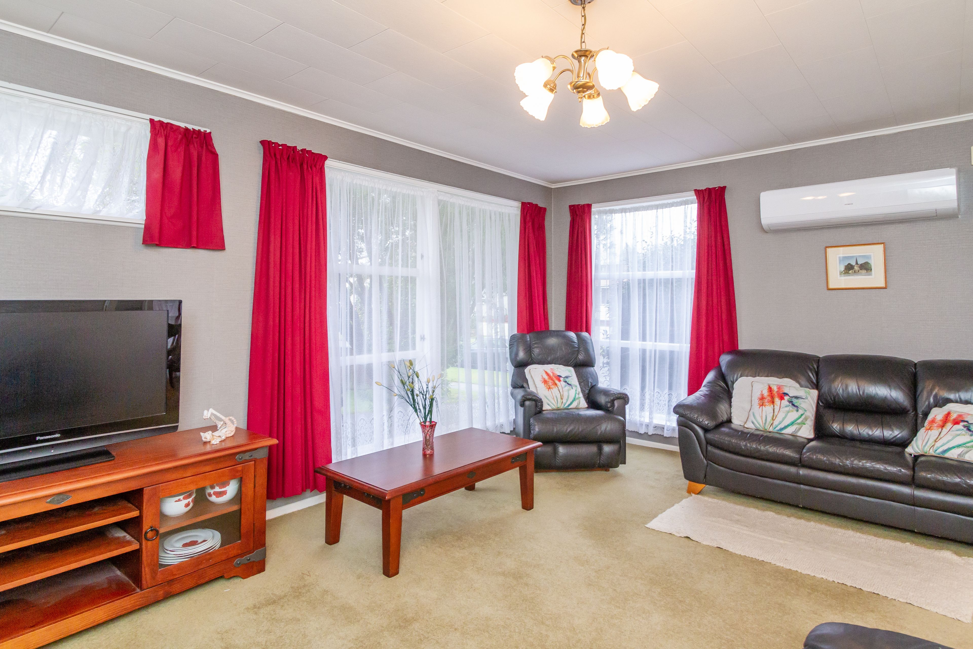 89 California Drive, Totara Park, Upper Hutt City