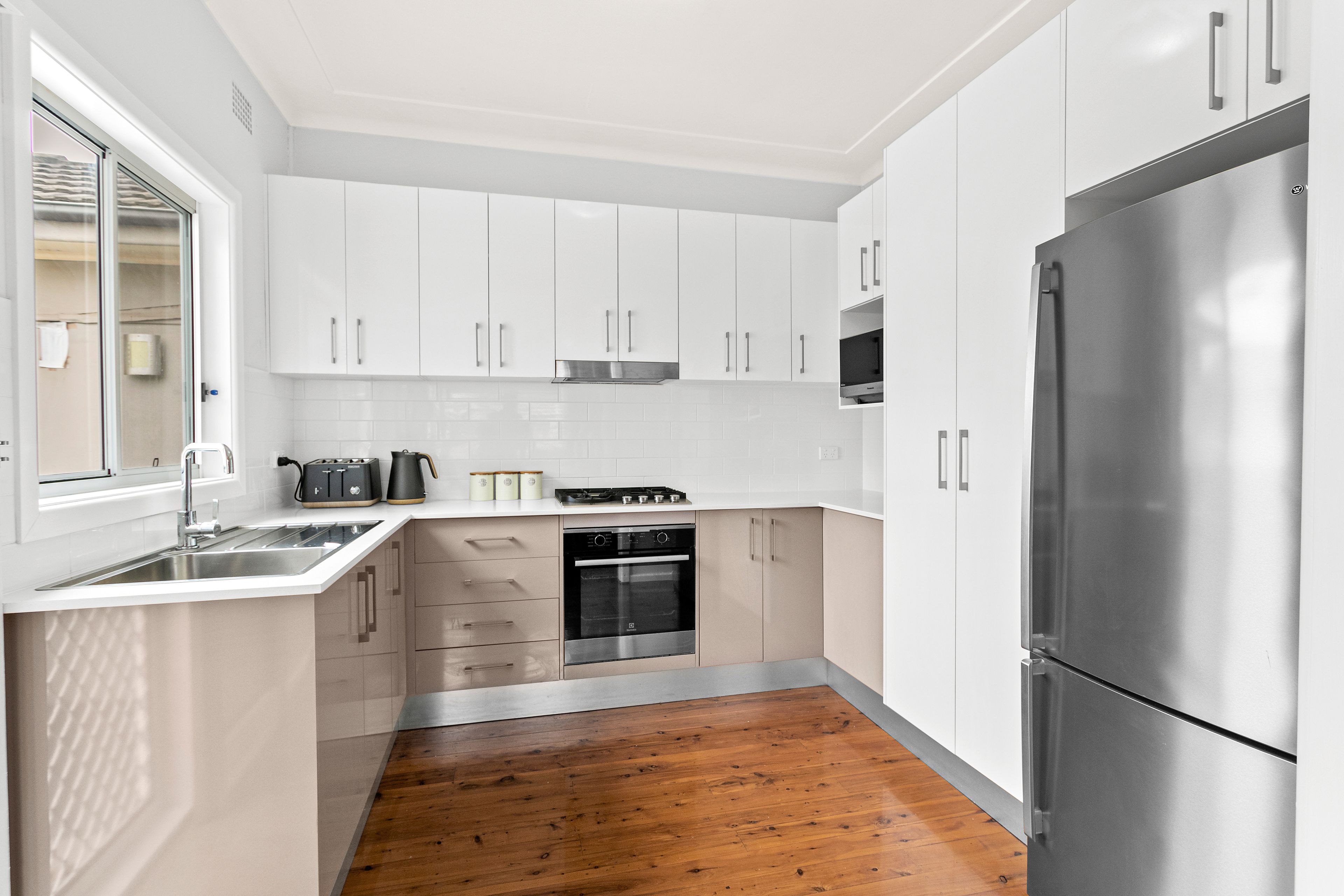 12 Carinmoney Avenue, Warilla, NSW 2528