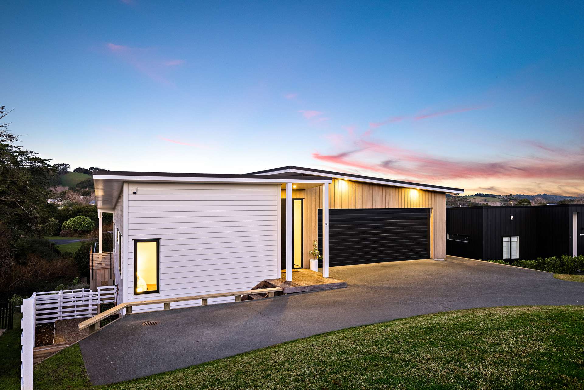 33 Laly Haddon Place photo 1