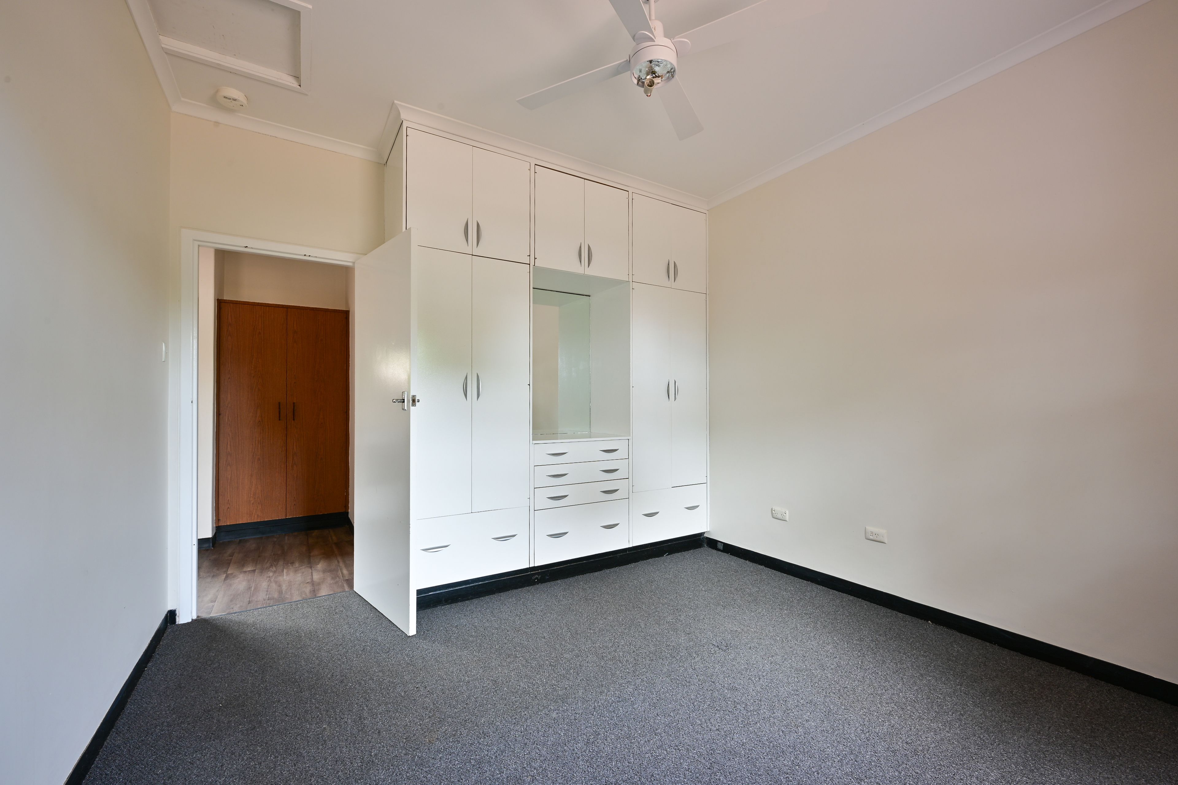 8/7 Rozee Street — photo 7 of 8