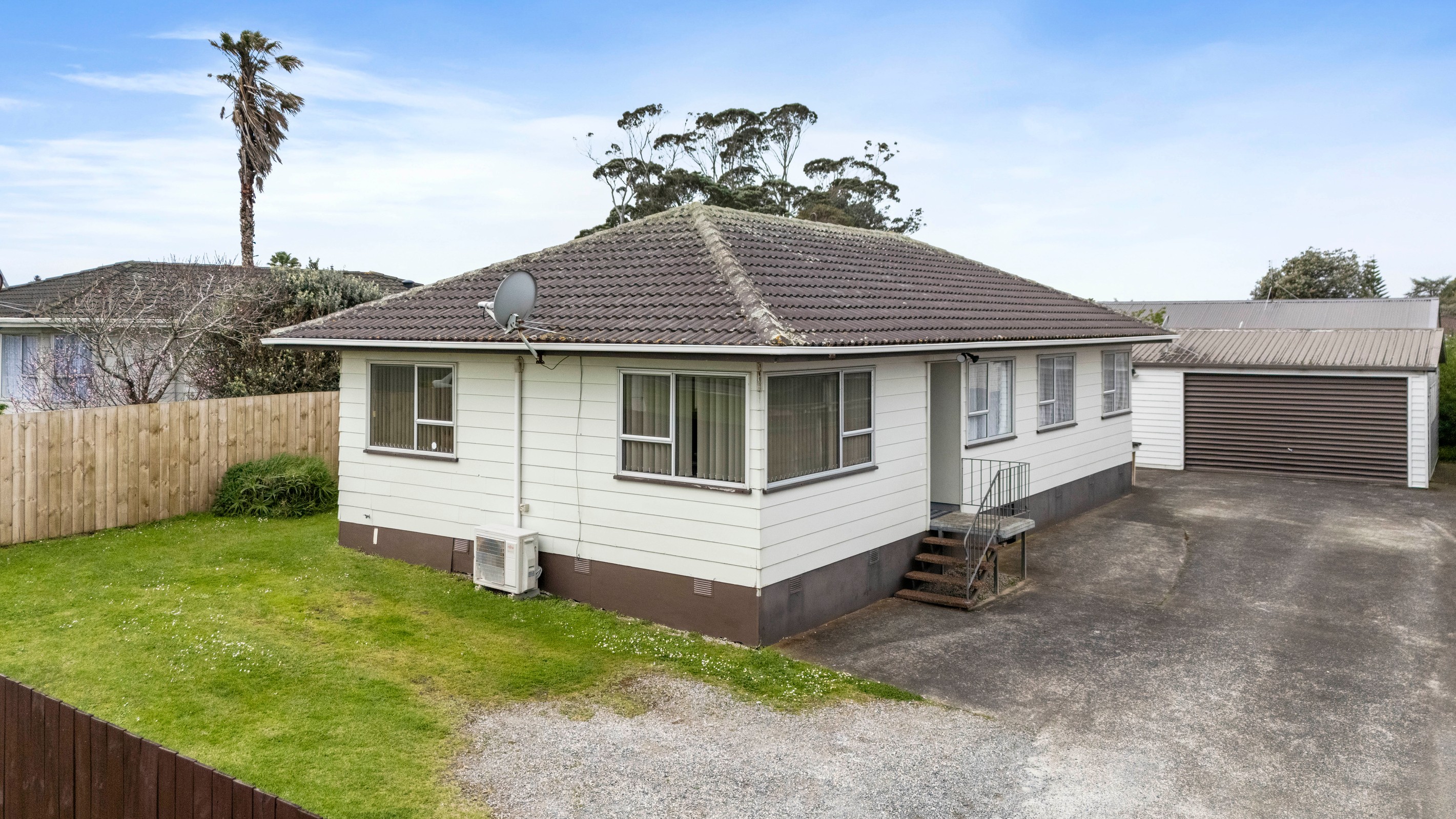 458 Roscommon Road, Clendon Park, Manukau City