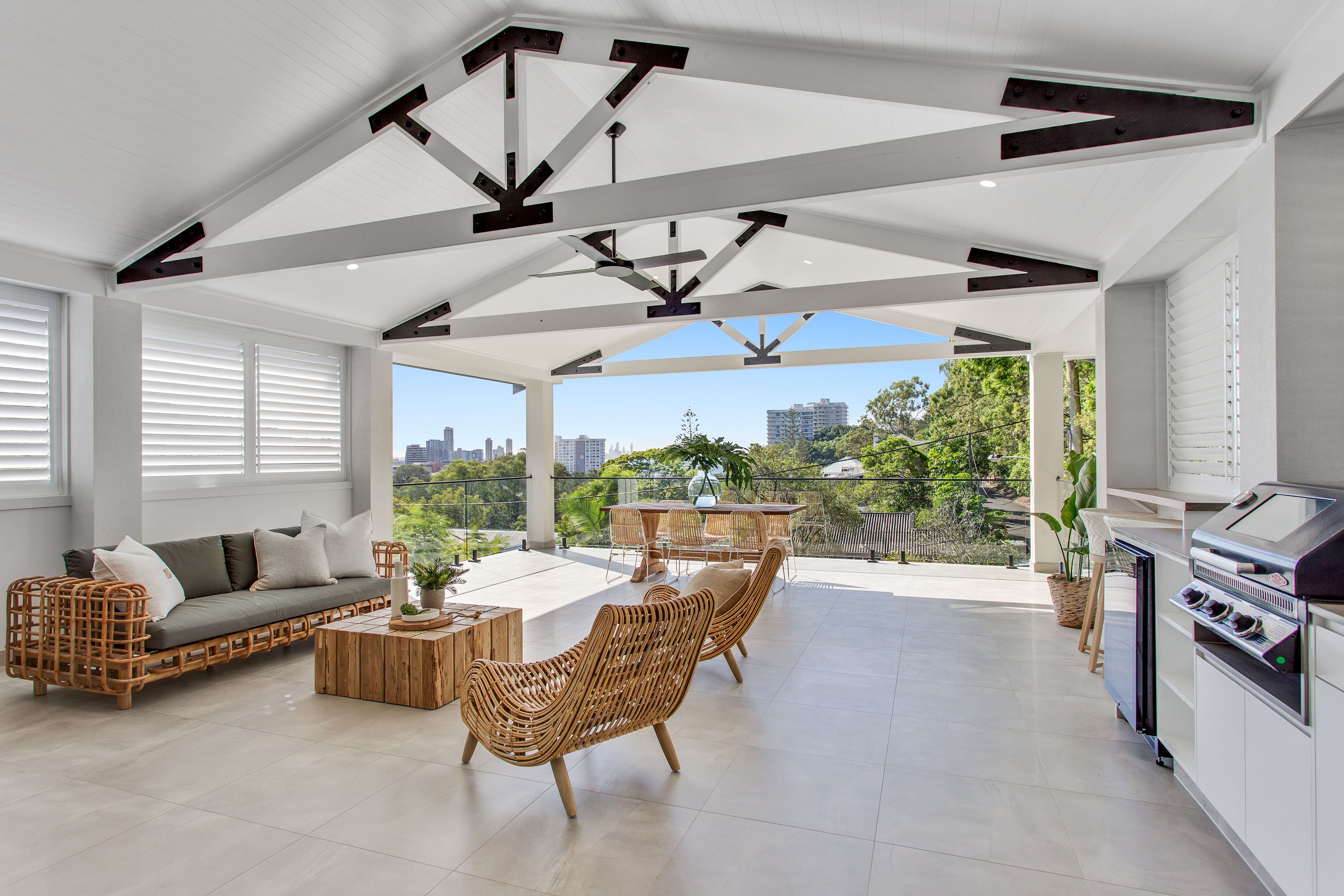 2 Rudd Street, Burleigh Heads, QLD 4220