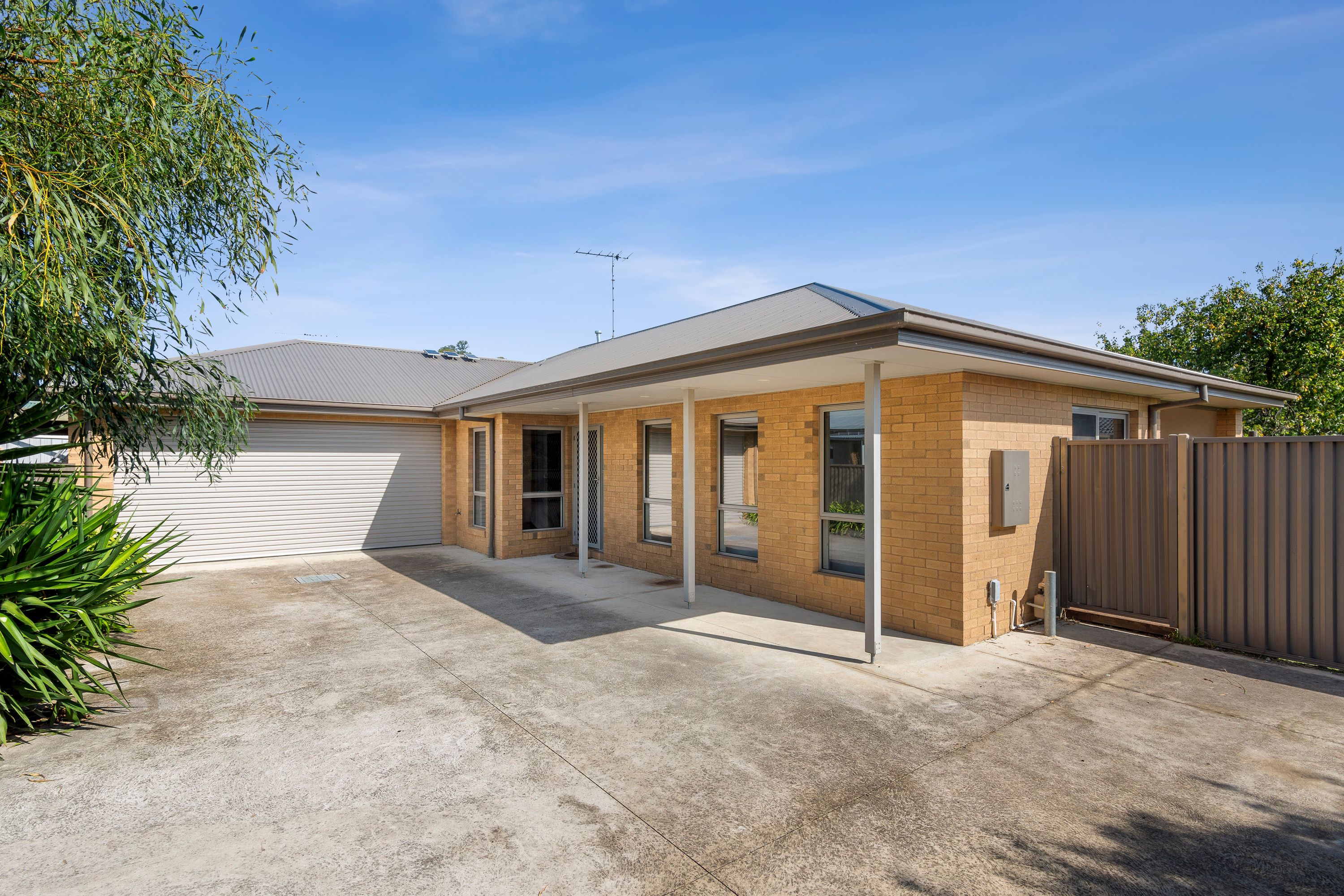 2D Teal Street, Lara VIC 3212