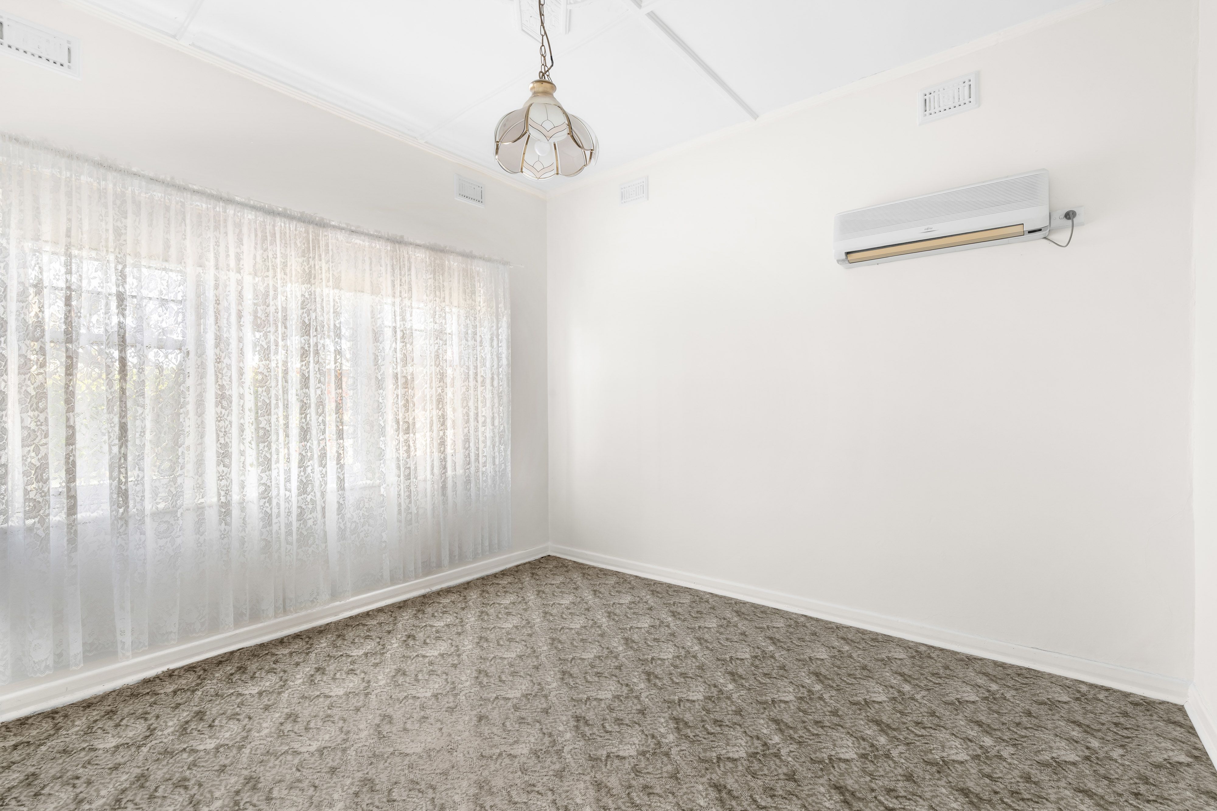 55 Standen Street — photo 8 of 17