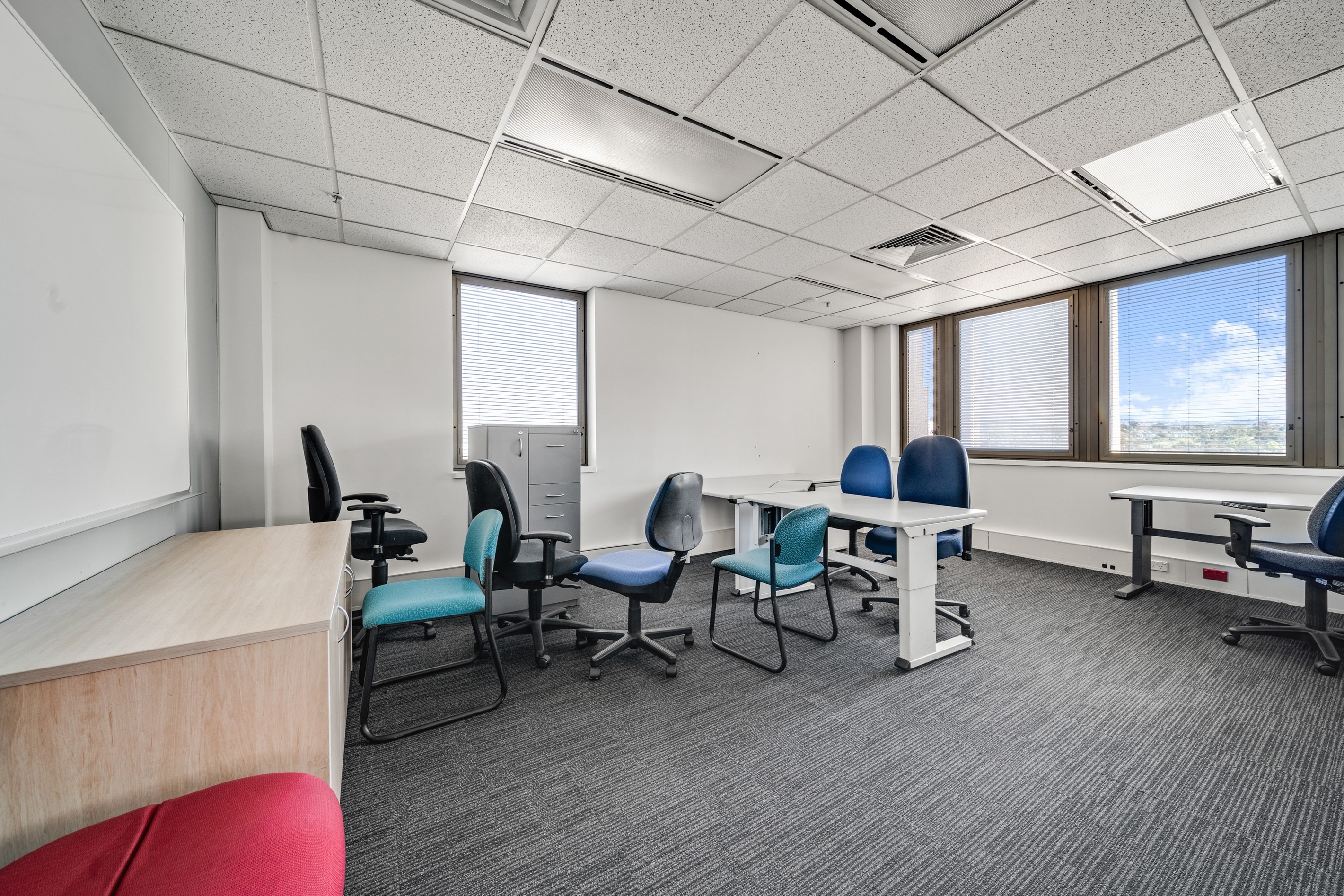 1 Bowes Place, Phillip, ACT 2606