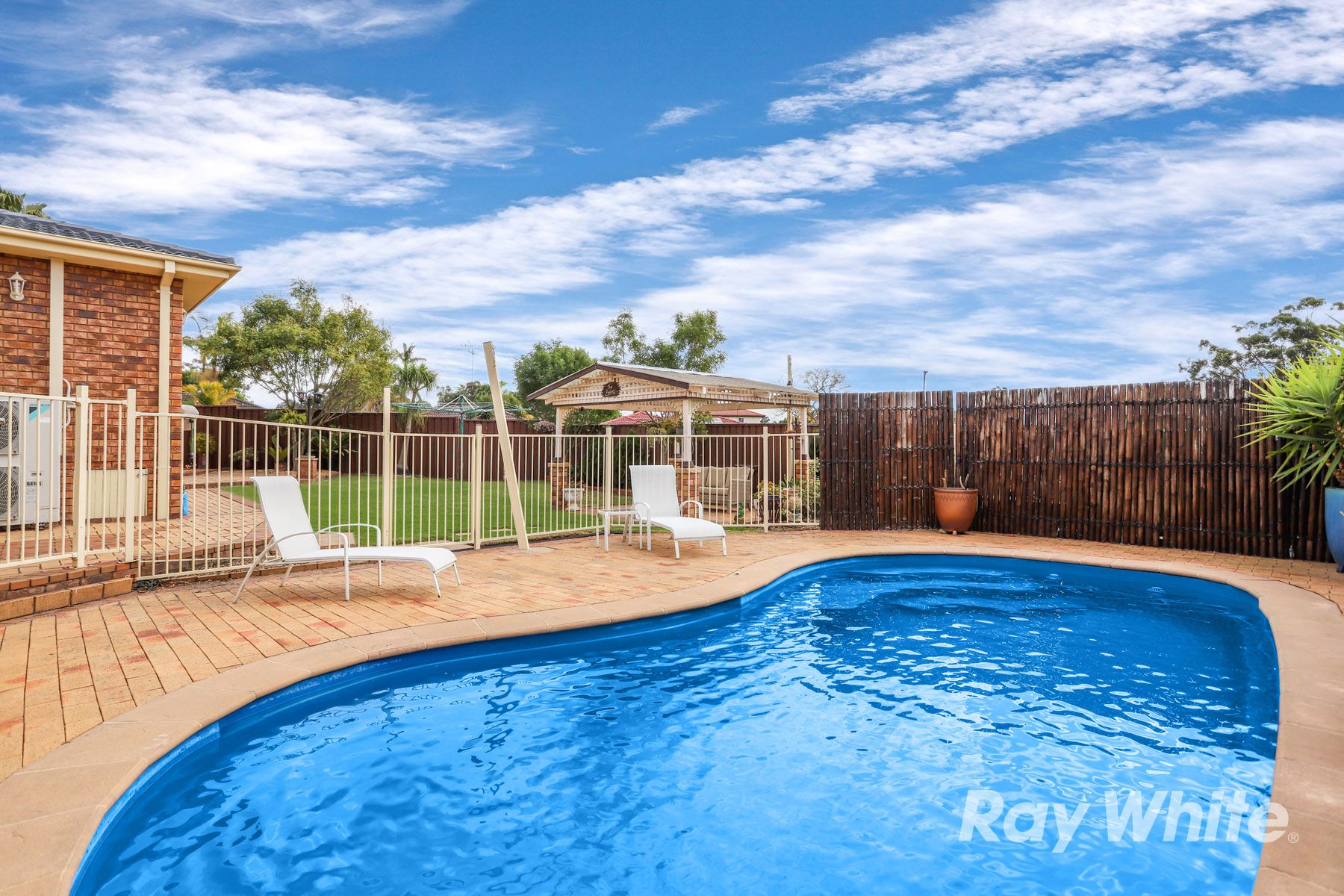 39 Chateau Crescent, St Clair, NSW 2759