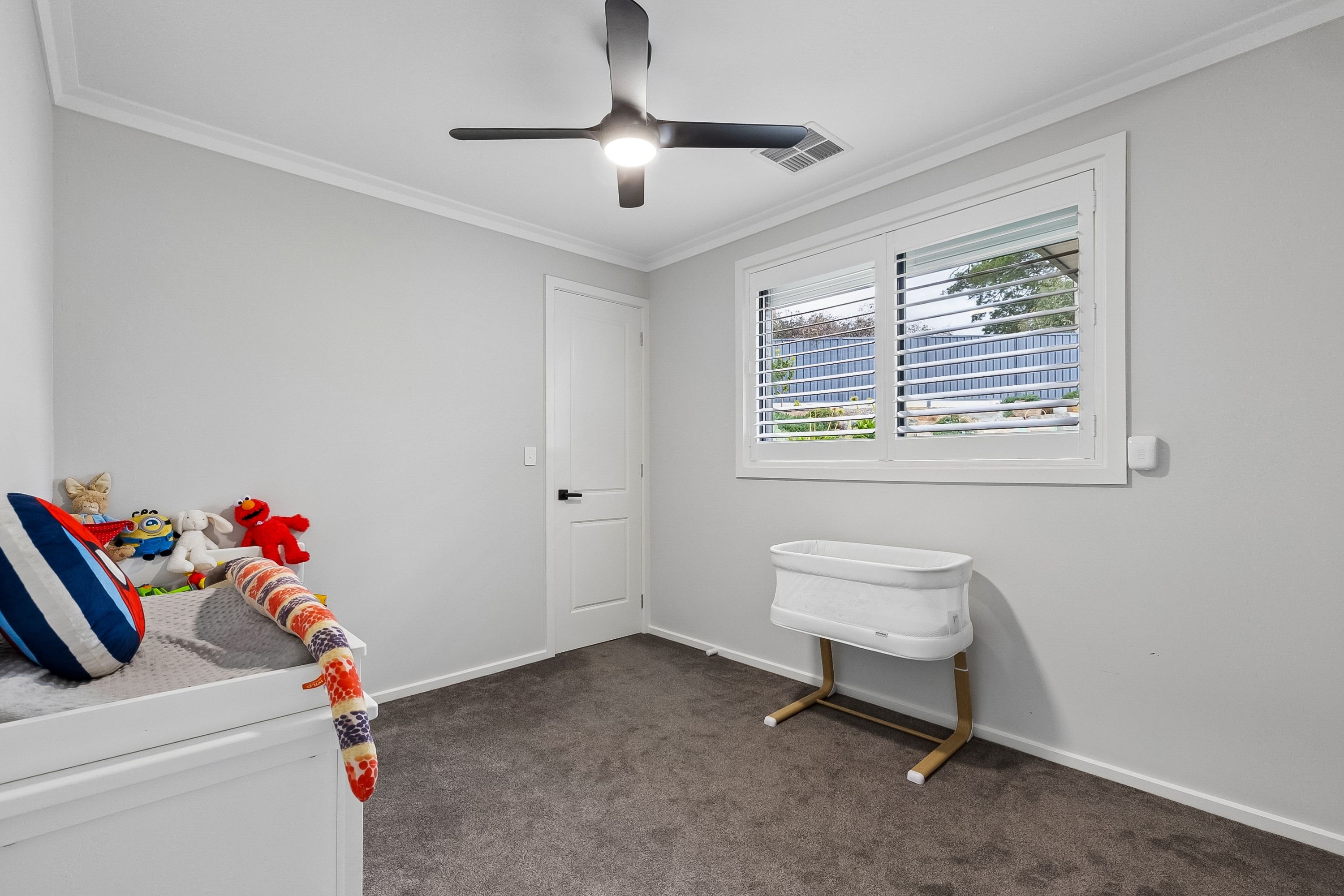 6 Ivan Court — photo 13 of 27