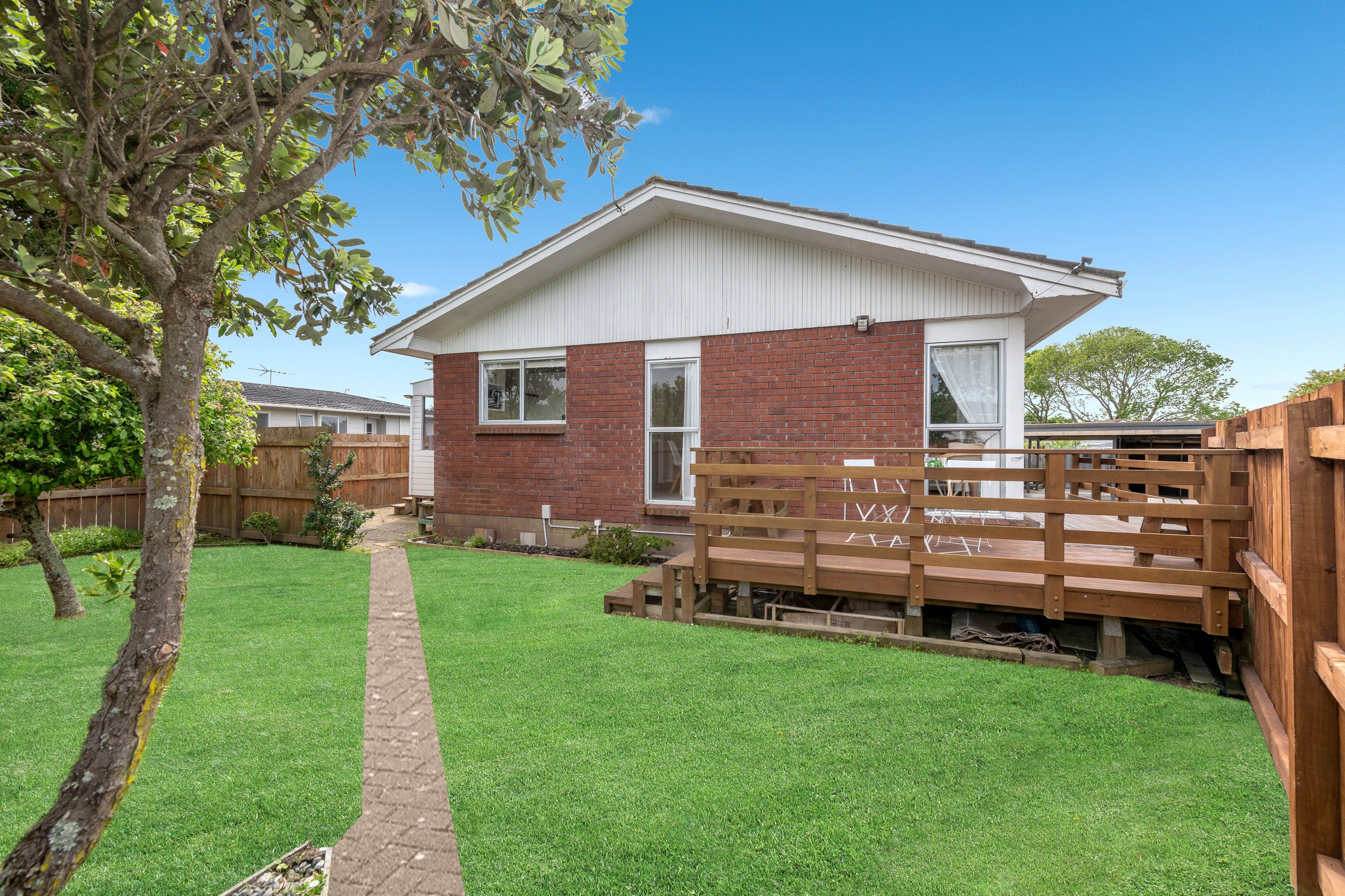 1/14 Chesley Place, Half Moon Bay, Manukau City