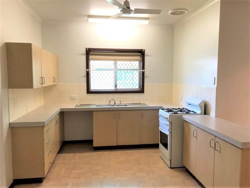 10 Featherby Way, Baynton, WA 6714