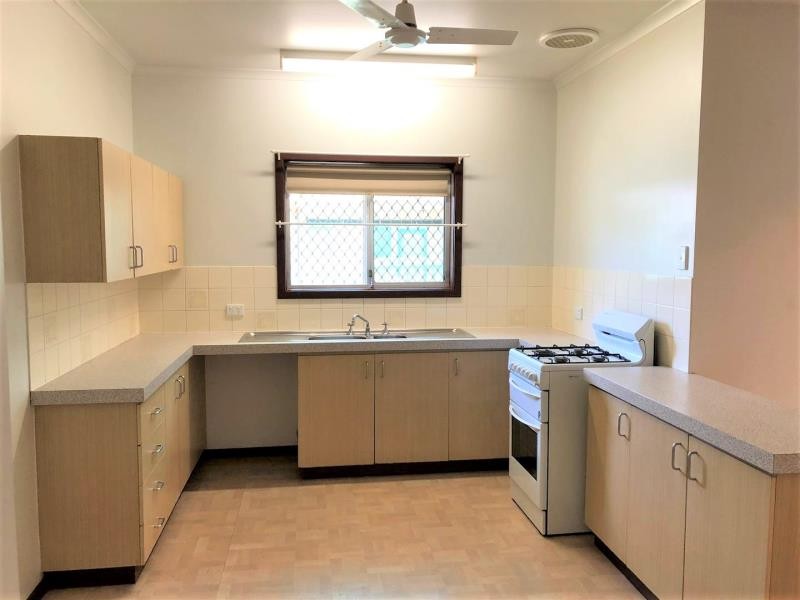 10 Featherby Way, Baynton, WA 6714