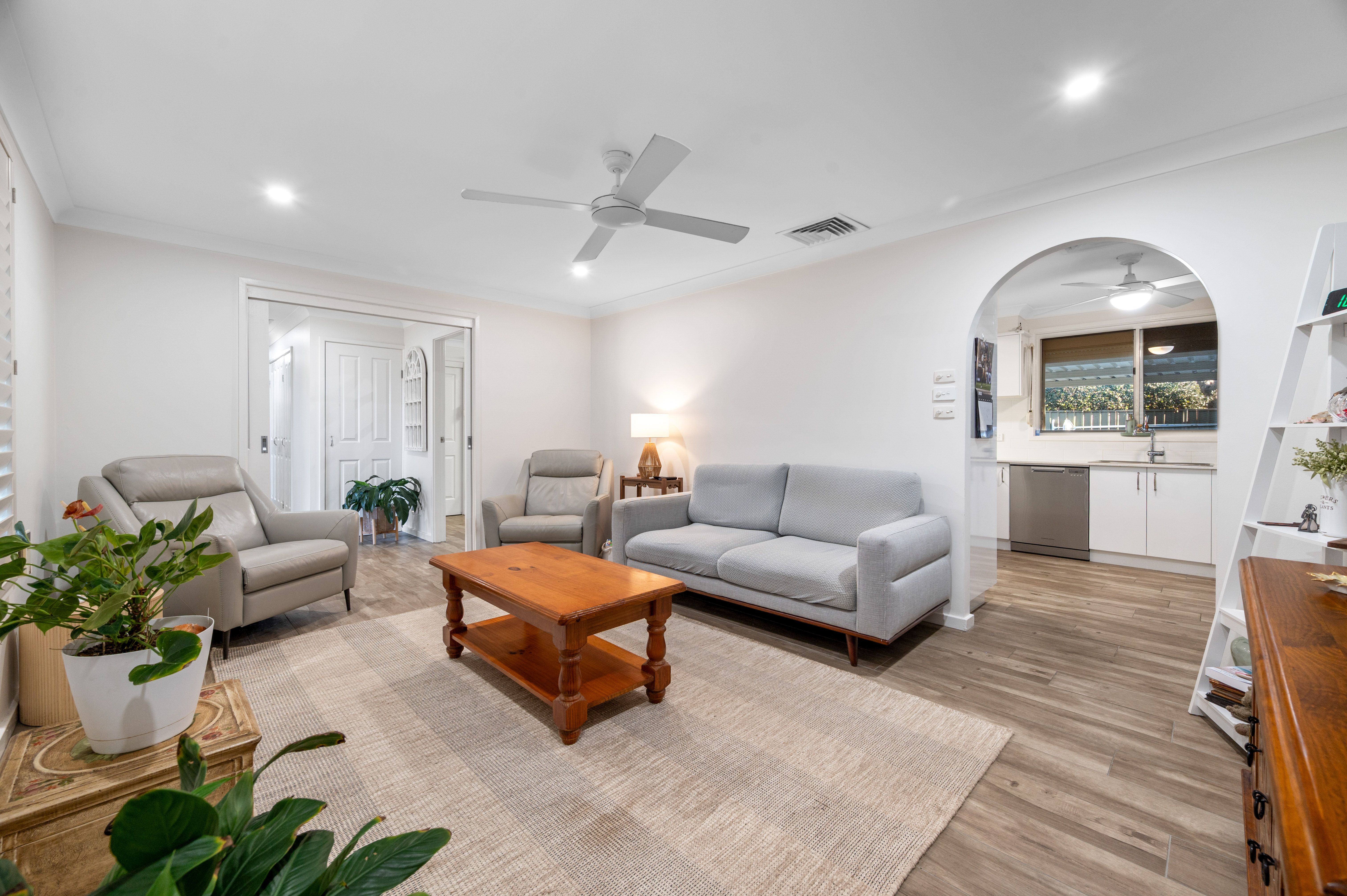 8 Rivendell Crescent, Werrington Downs, NSW