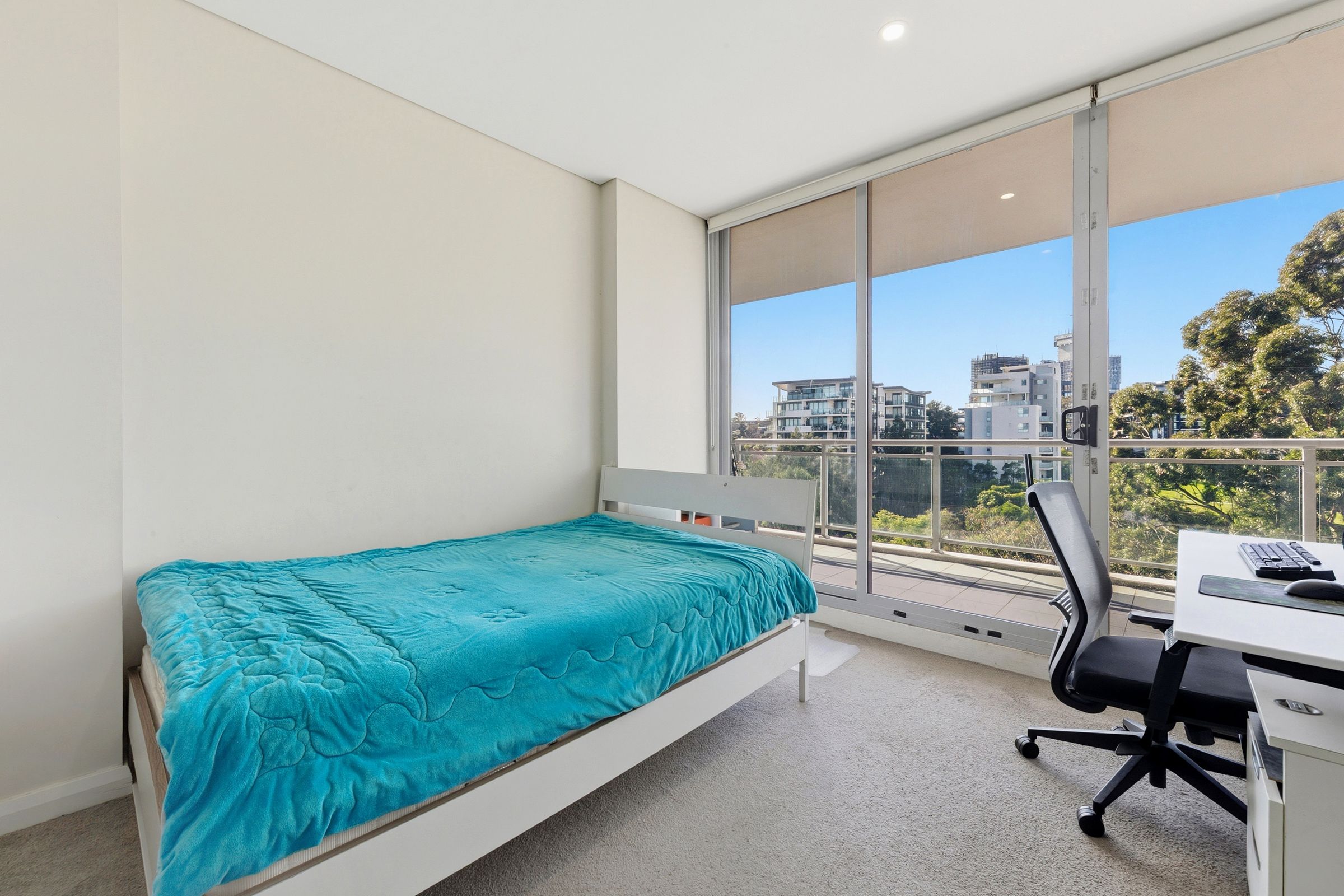 167/10 Thallon Street — photo 7 of 13