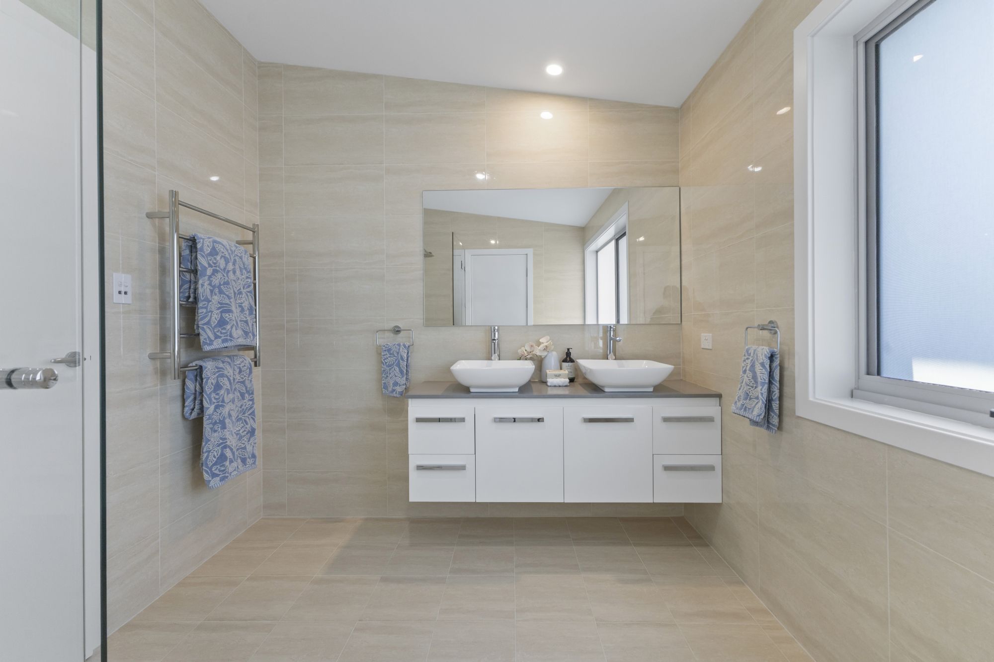 18 Marillian Avenue — photo 11 of 13