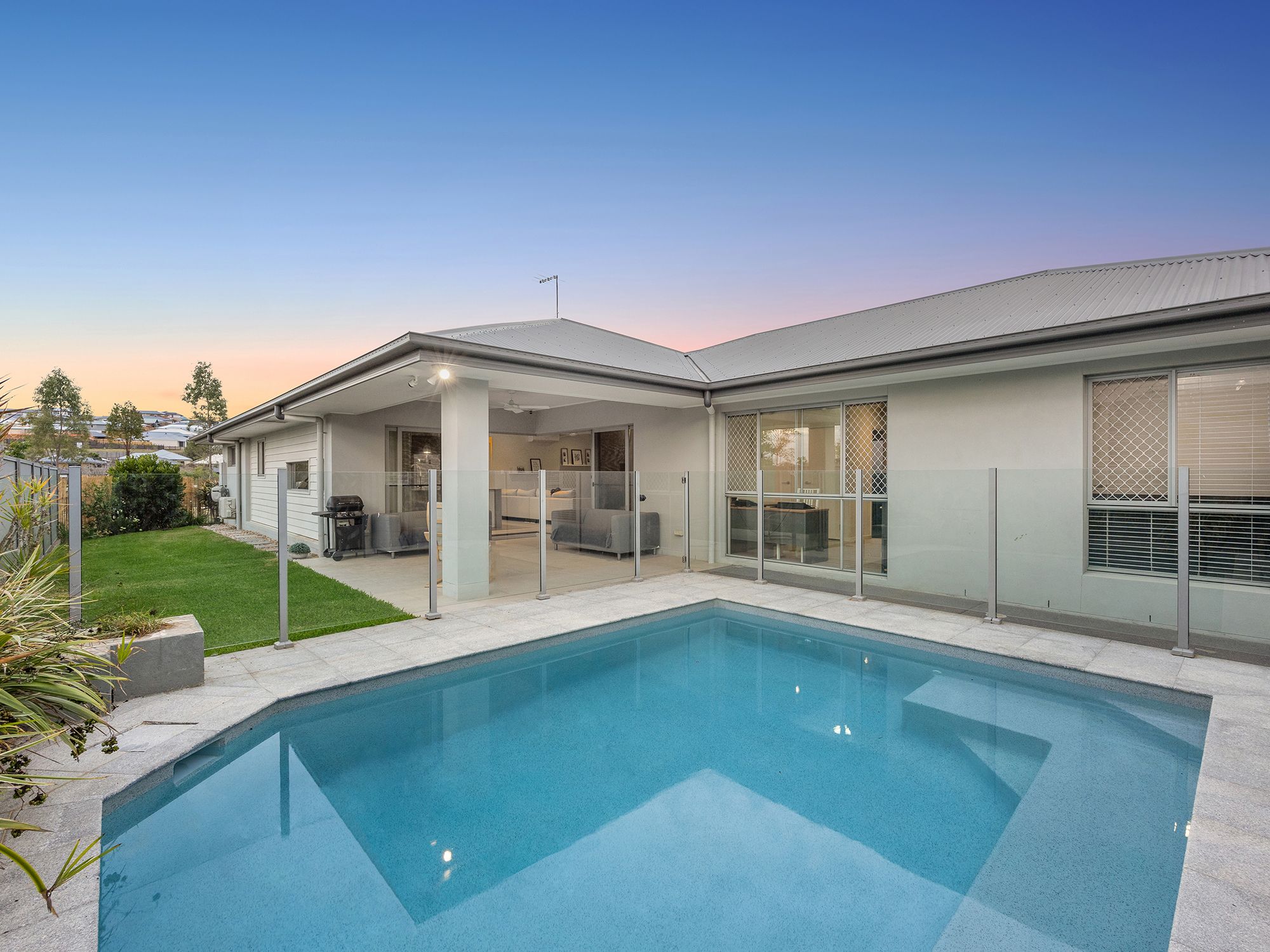 107 Harmony Crescent, South Ripley, QLD 4306