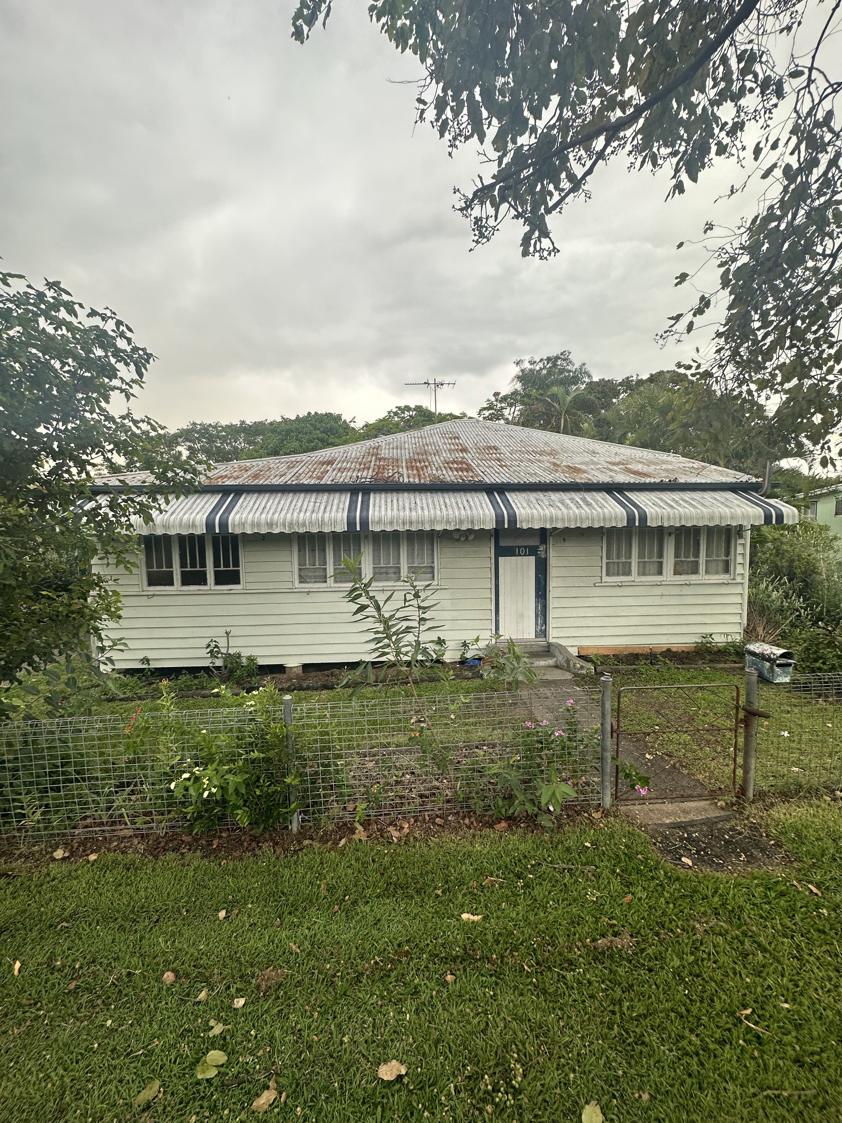 101 Curran Street, Koongal QLD 4701