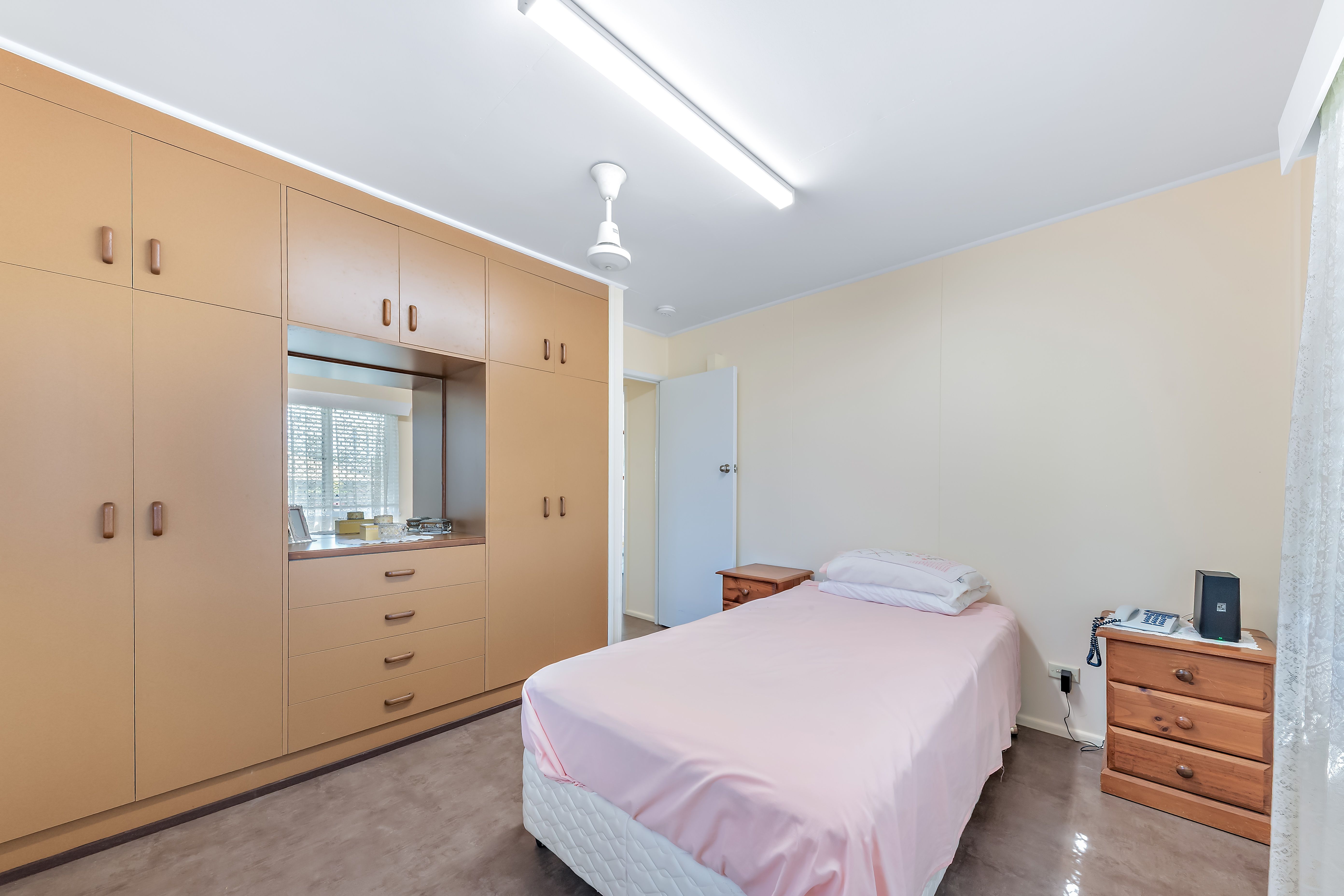 18 Elizabeth Street — photo 10 of 15