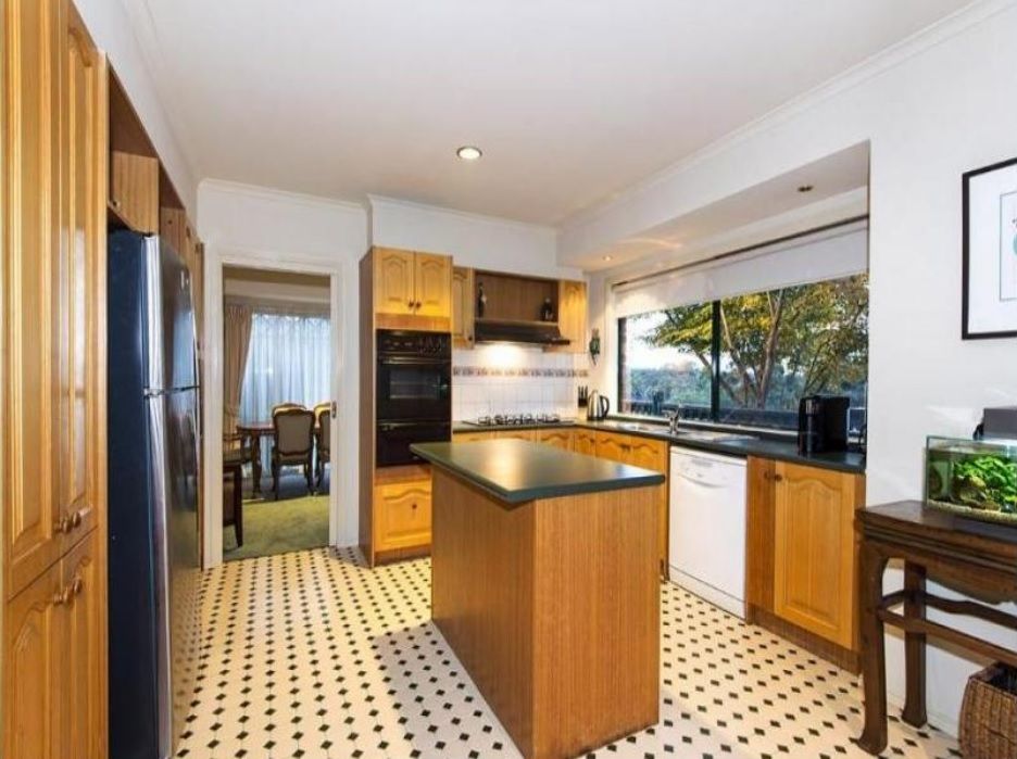 2 Rostrata View, Mill Park, VIC 3082