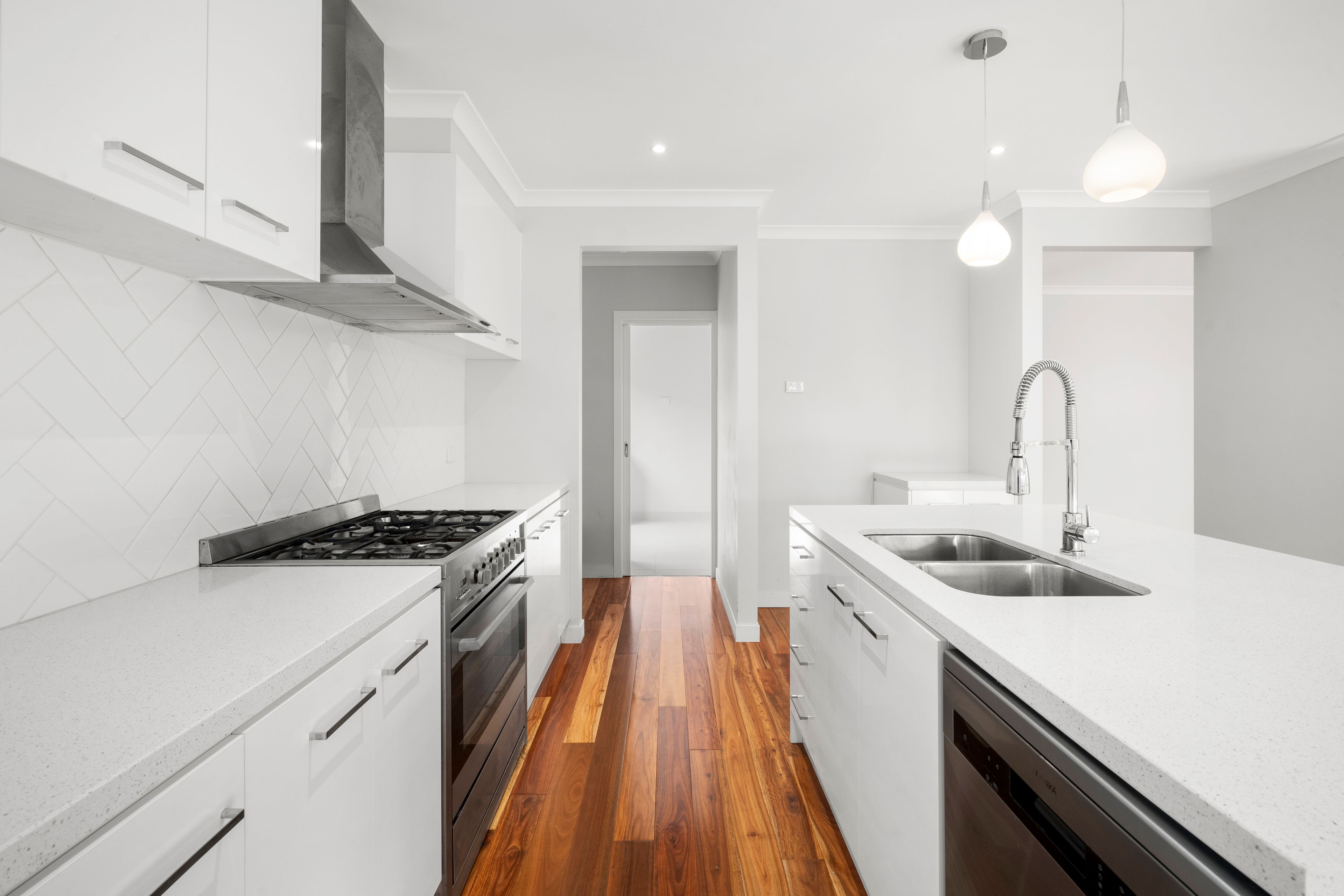 37 Tideswell Street, Clyde North, VIC 3978