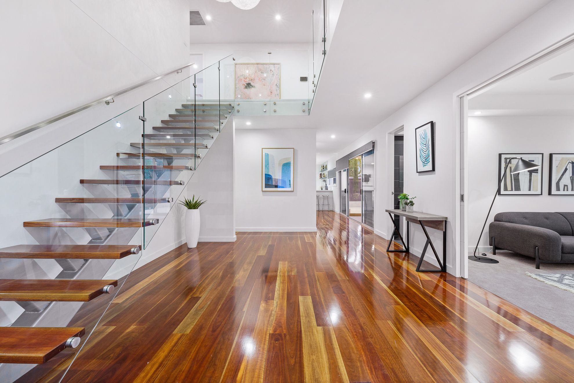 7 Waterview Walk, Caroline Springs, VIC 3023