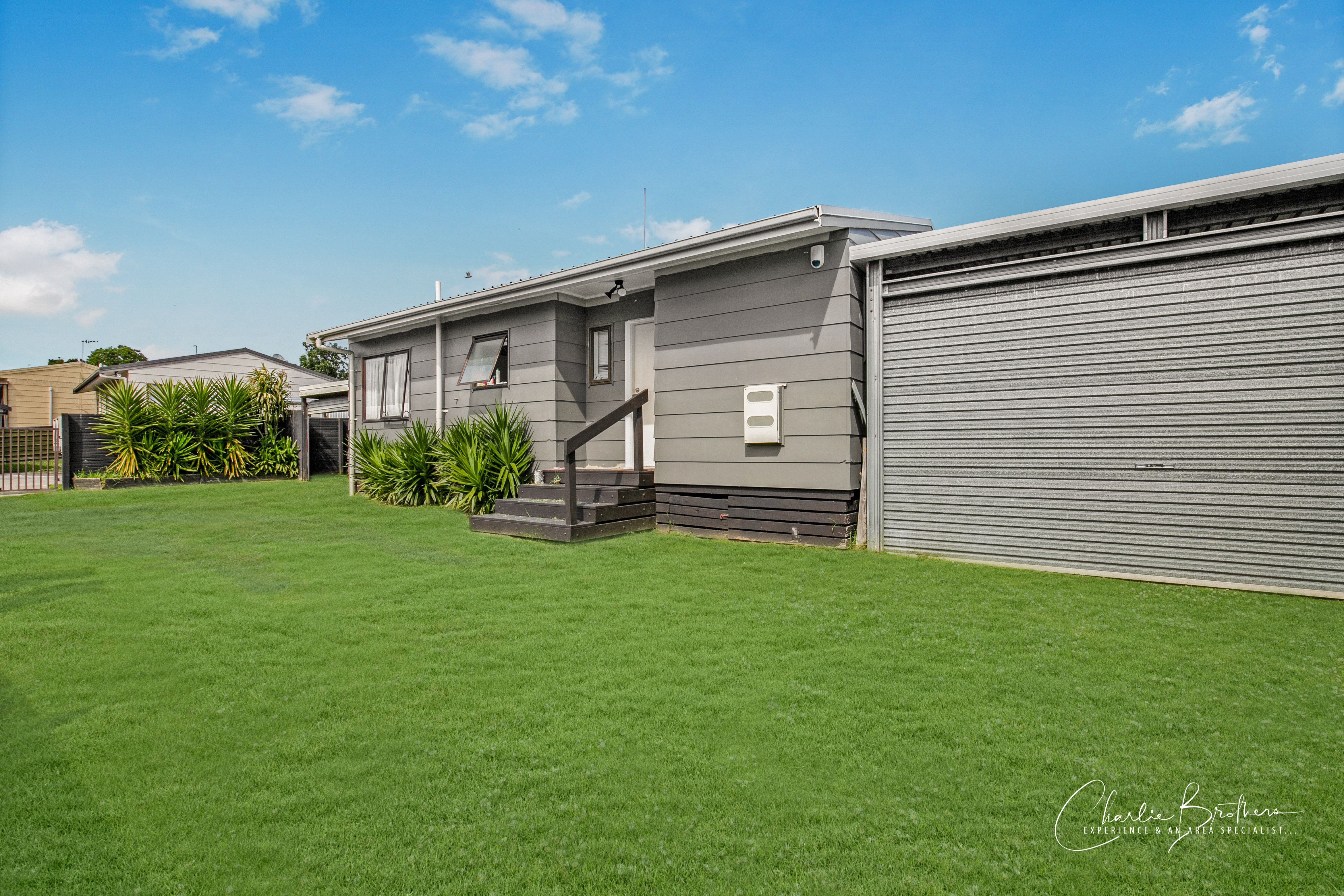 1/9 Maplesden Drive, Clendon Park, Manukau City