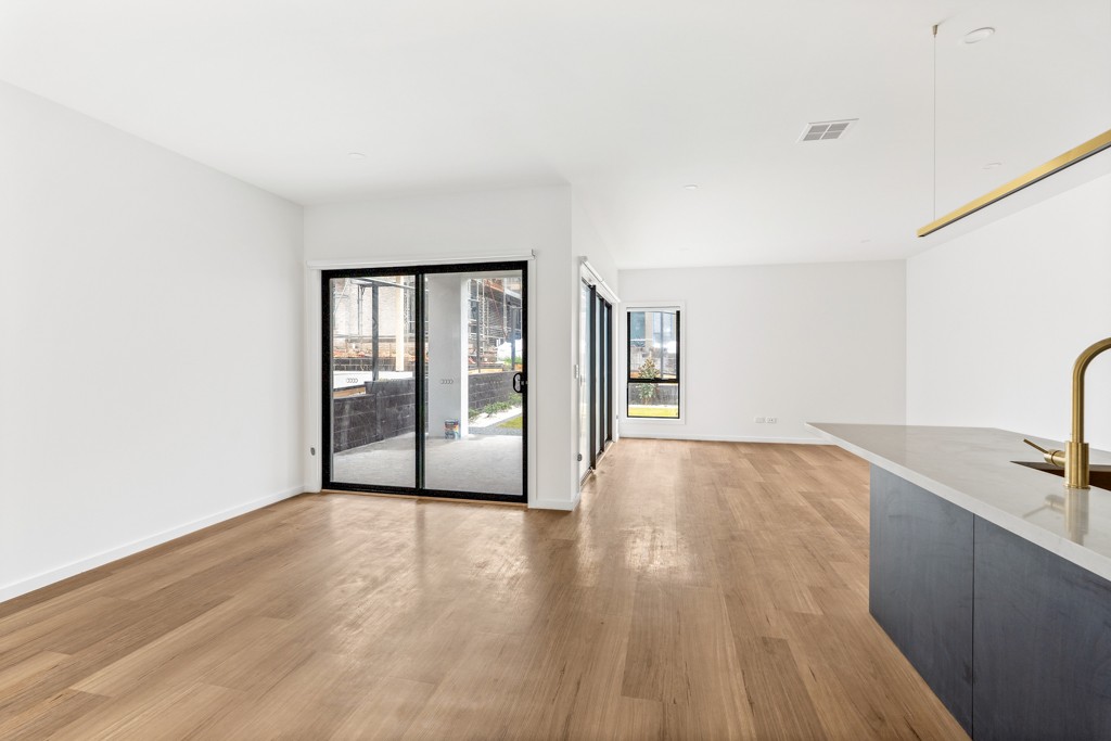 5 and 5A Celestial Avenue, Dunmore, NSW 2529