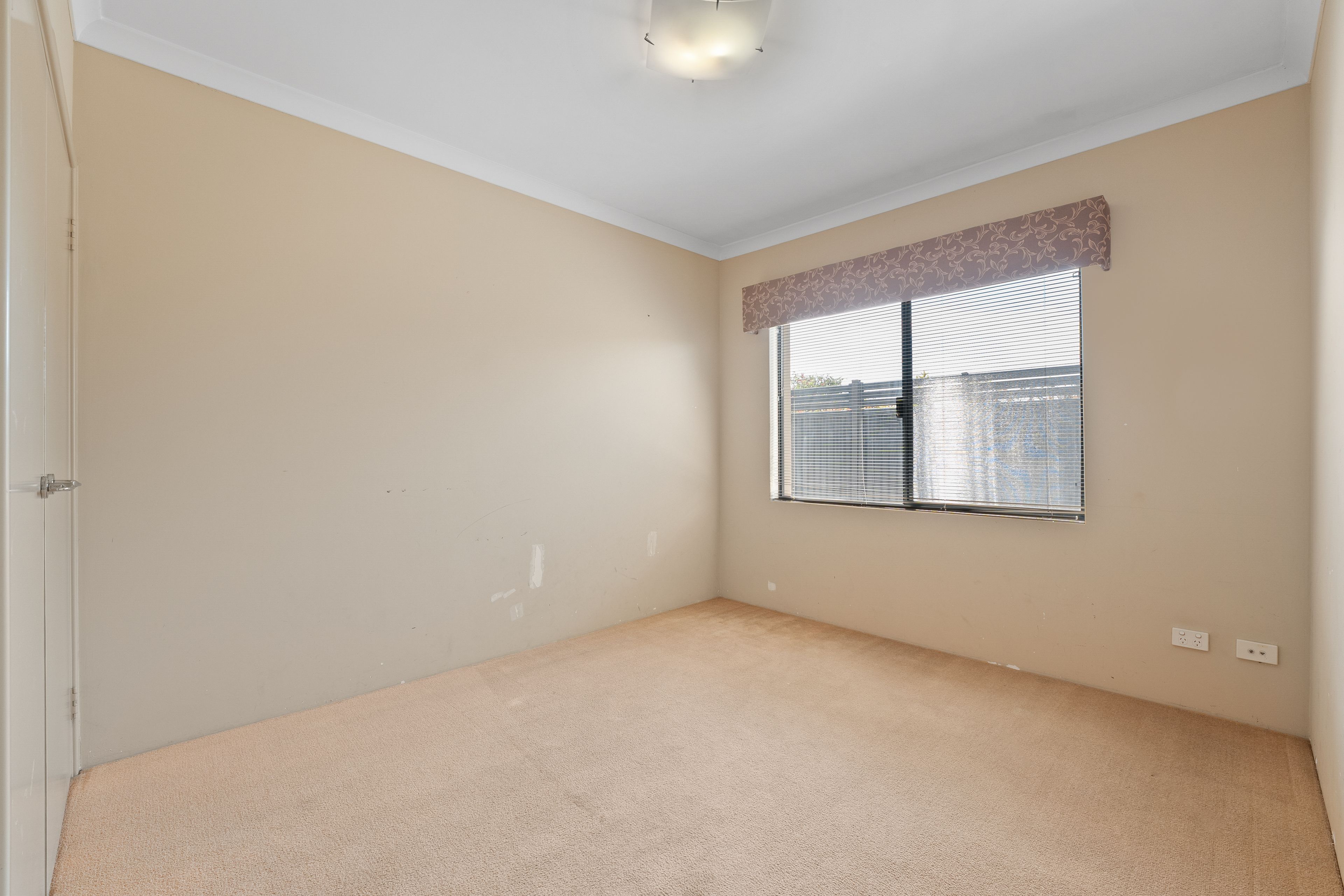 11 Linott Close — photo 22 of 30