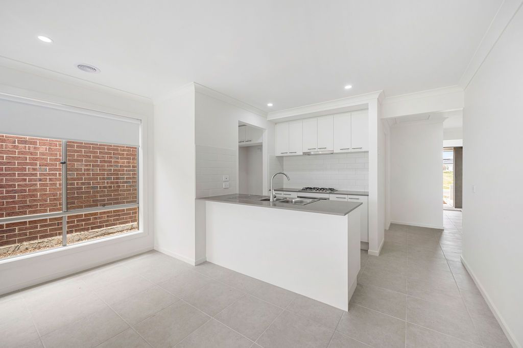 28 Gibson Street, Lucas, VIC 3350